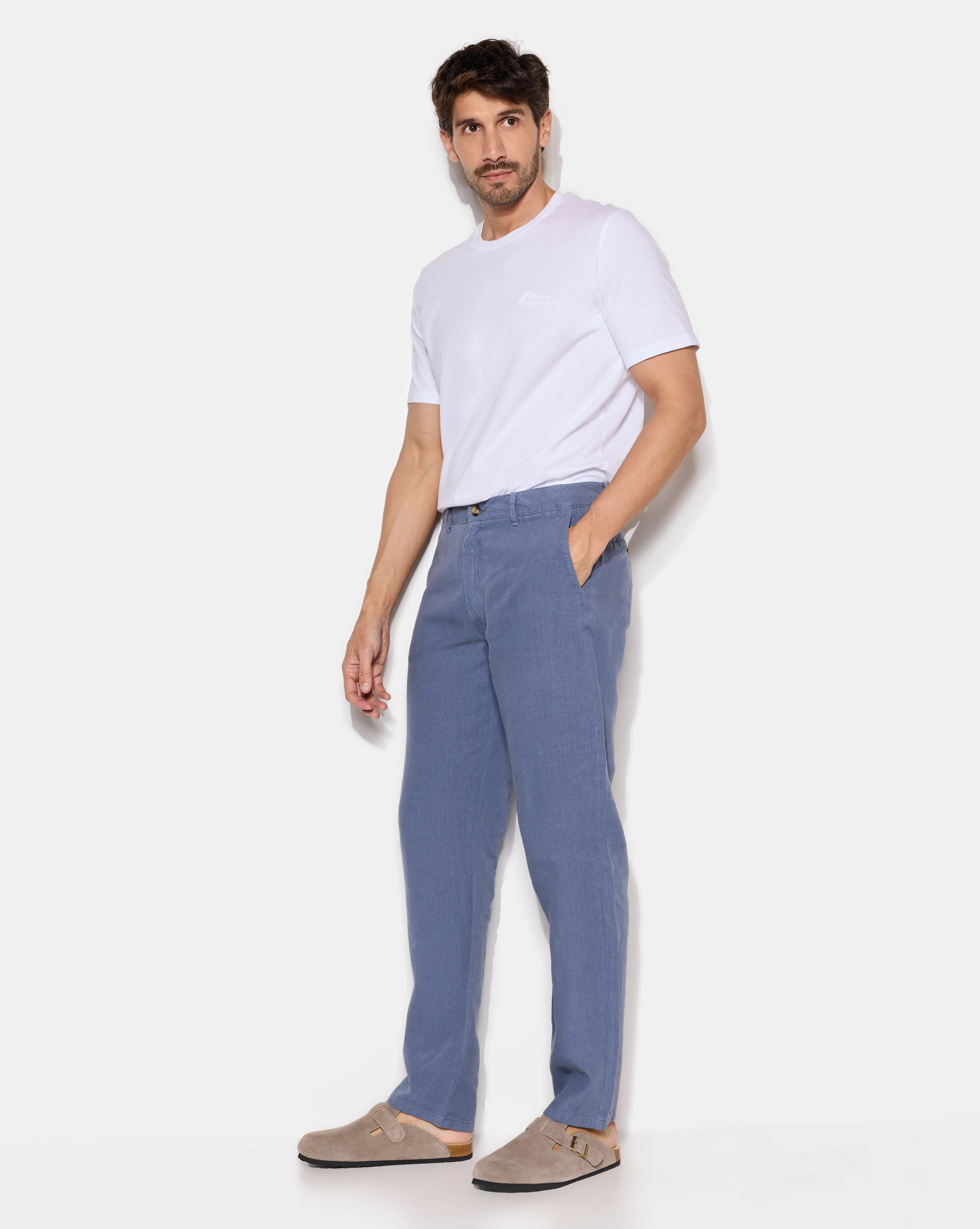 CHINO LIN BLAU sold by Chevignon