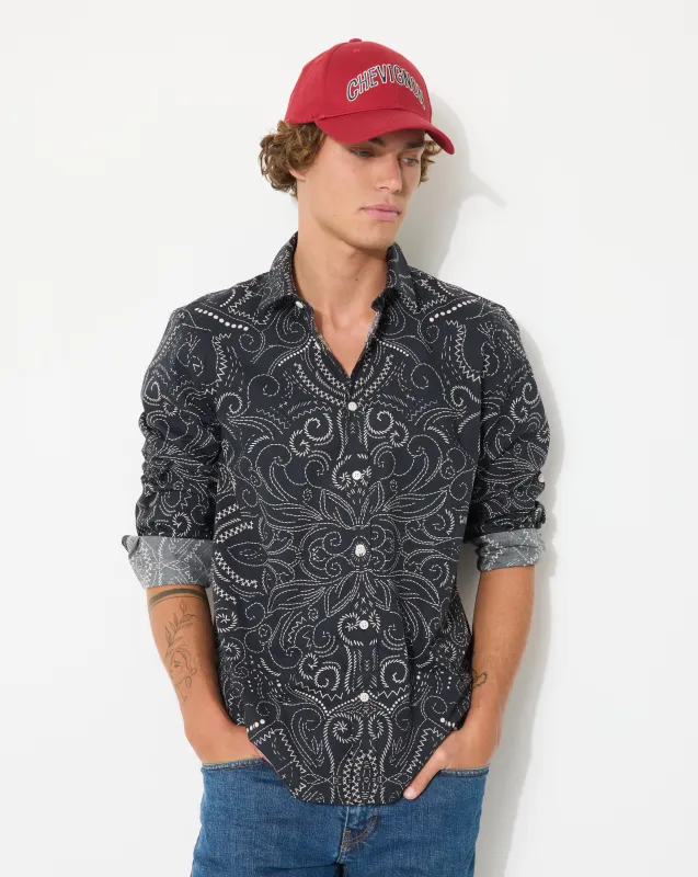 SCHWARZES BANDANA-SHIRT made by Chevignon