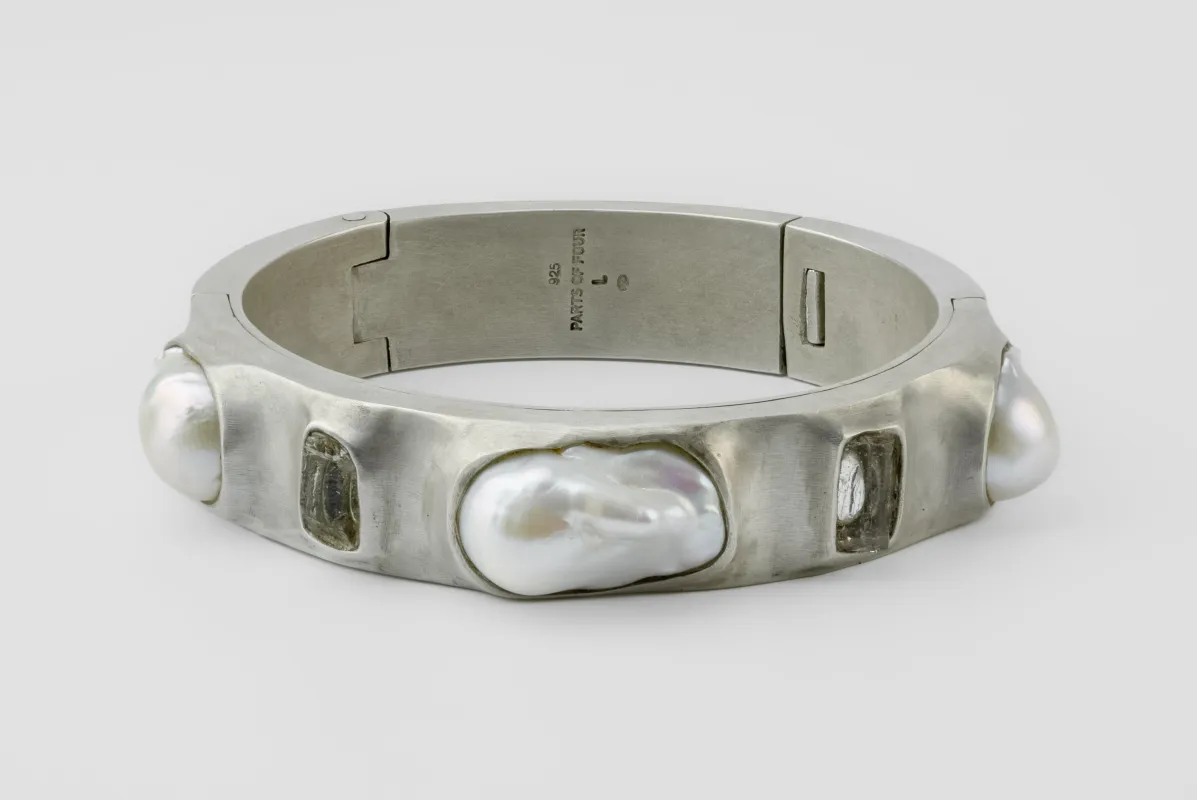 Sistema Bracelet v2 (Terrestrial Surfaced, White Pearl, Titanium Beryl, 17mm, DA+WPRL+TBER) sold by Parts of Four