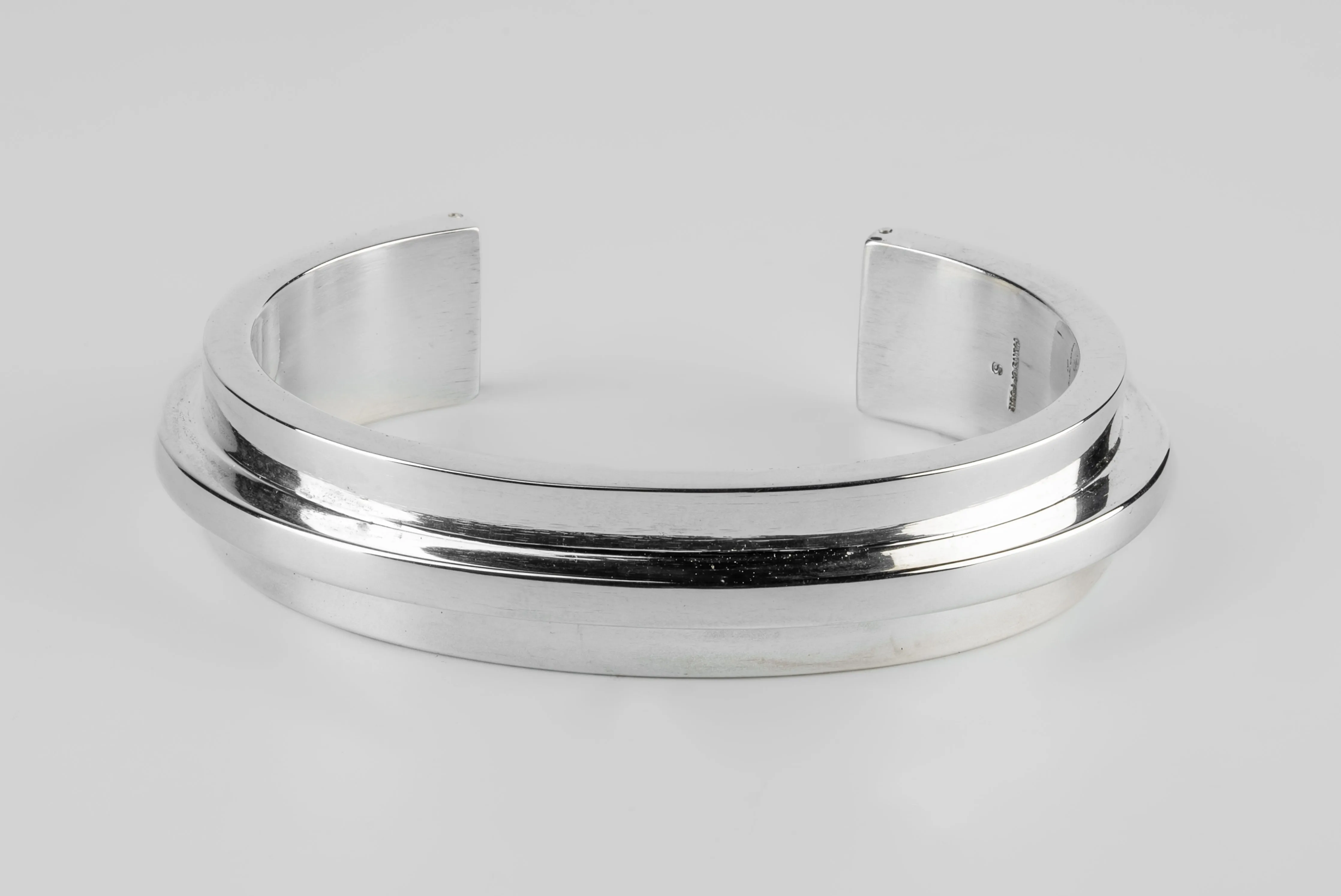 Ultra Reduction Ridge Bracelet (15mm, YS) sold by Parts of Four product image thumbnail 3