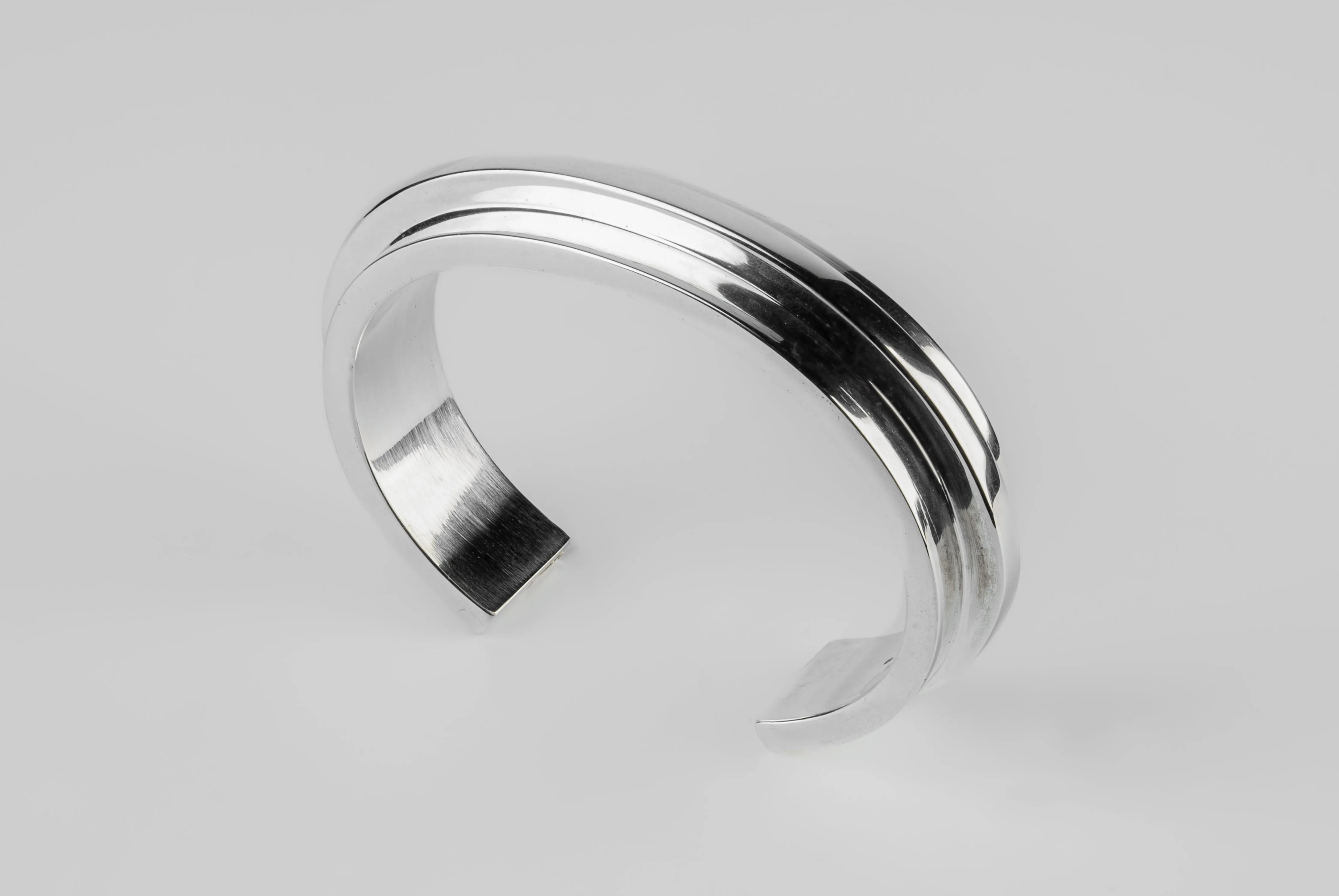 Ultra Reduction Ridge Bracelet (15mm, YS) sold by Parts of Four product image thumbnail 2
