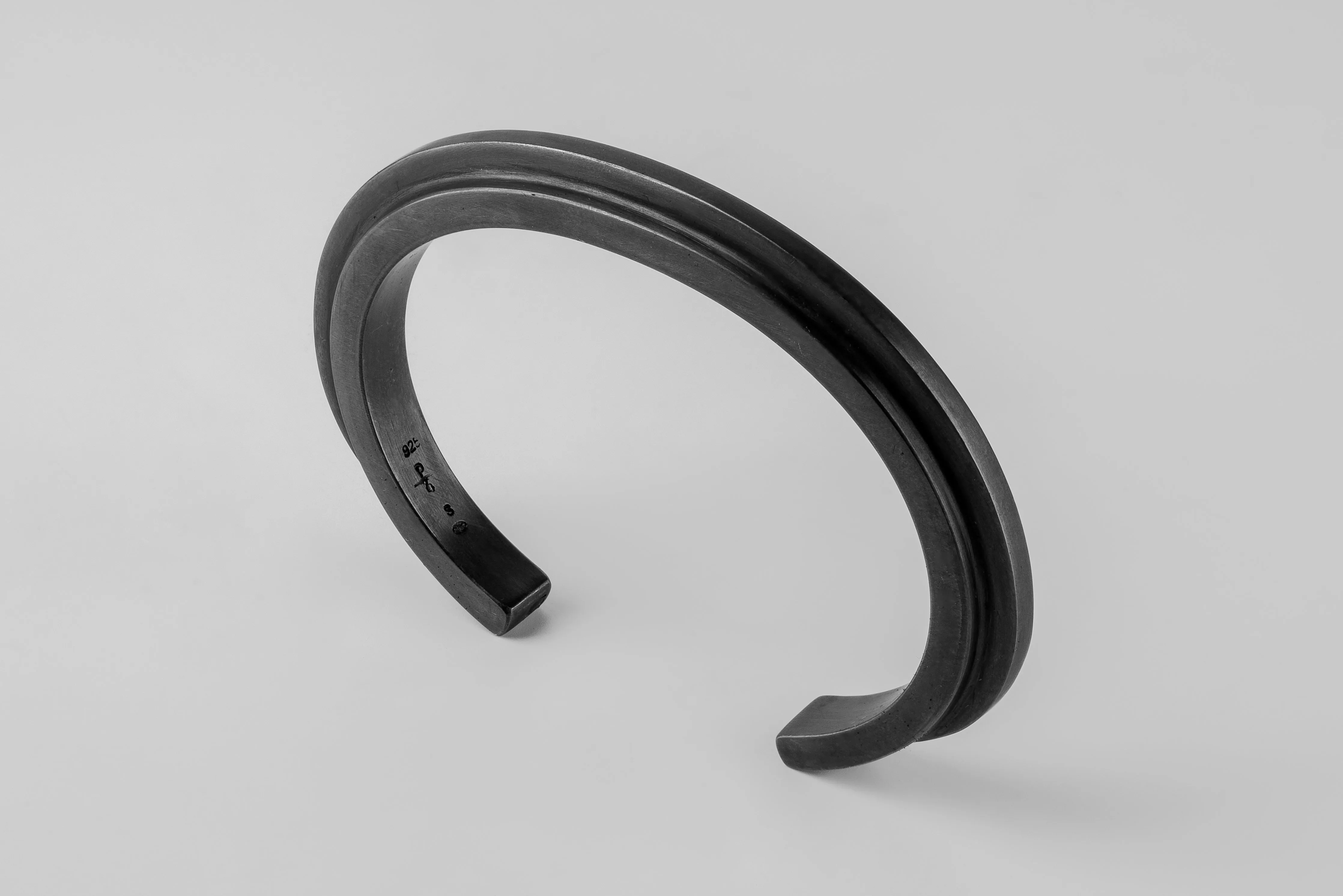 Ultra Reduction Ridge Bracelet (7mm, KA) sold by Parts of Four product image thumbnail 2