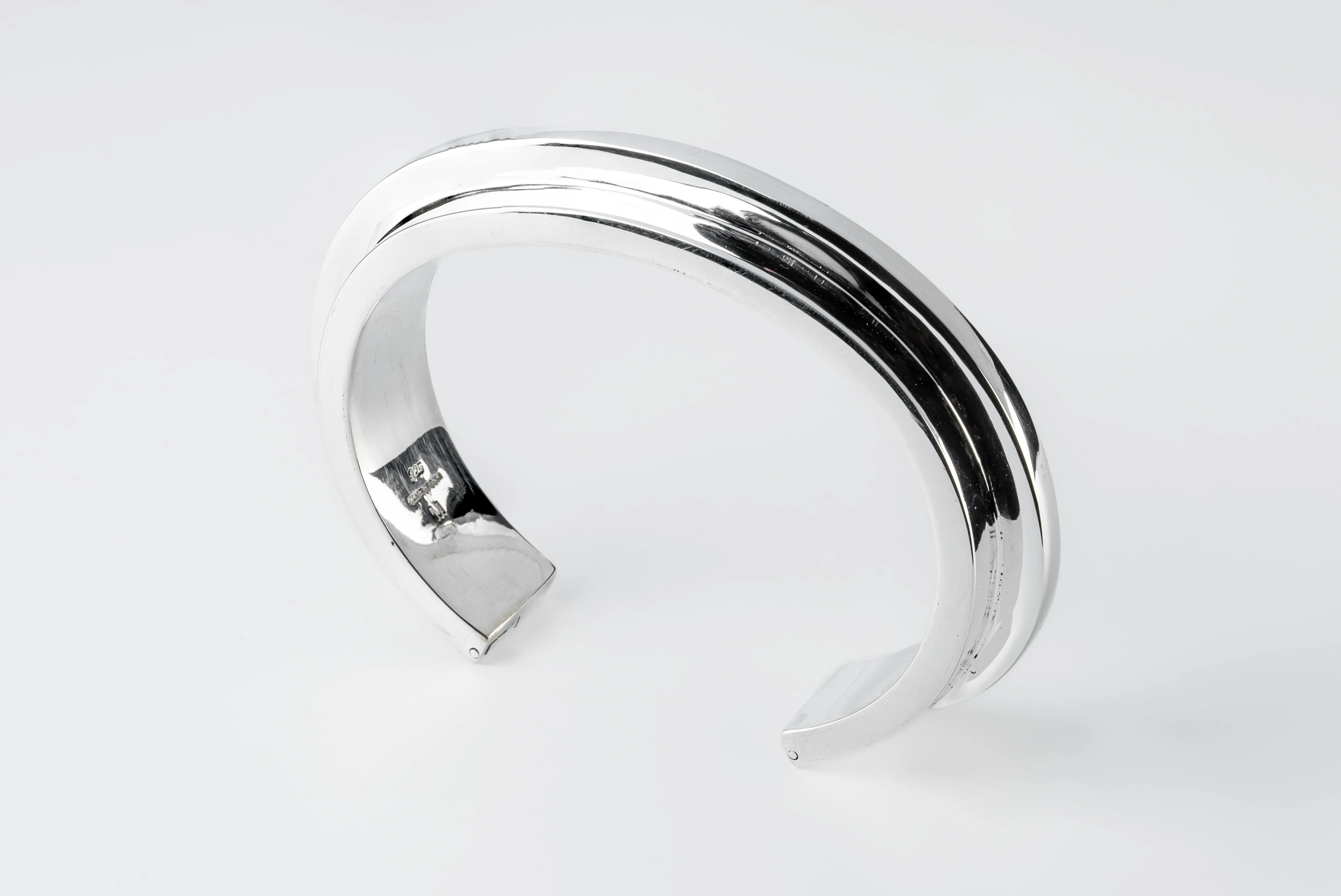 Ultra Reduction Ridge Bracelet (15mm, PA) sold by Parts of Four product image thumbnail 2