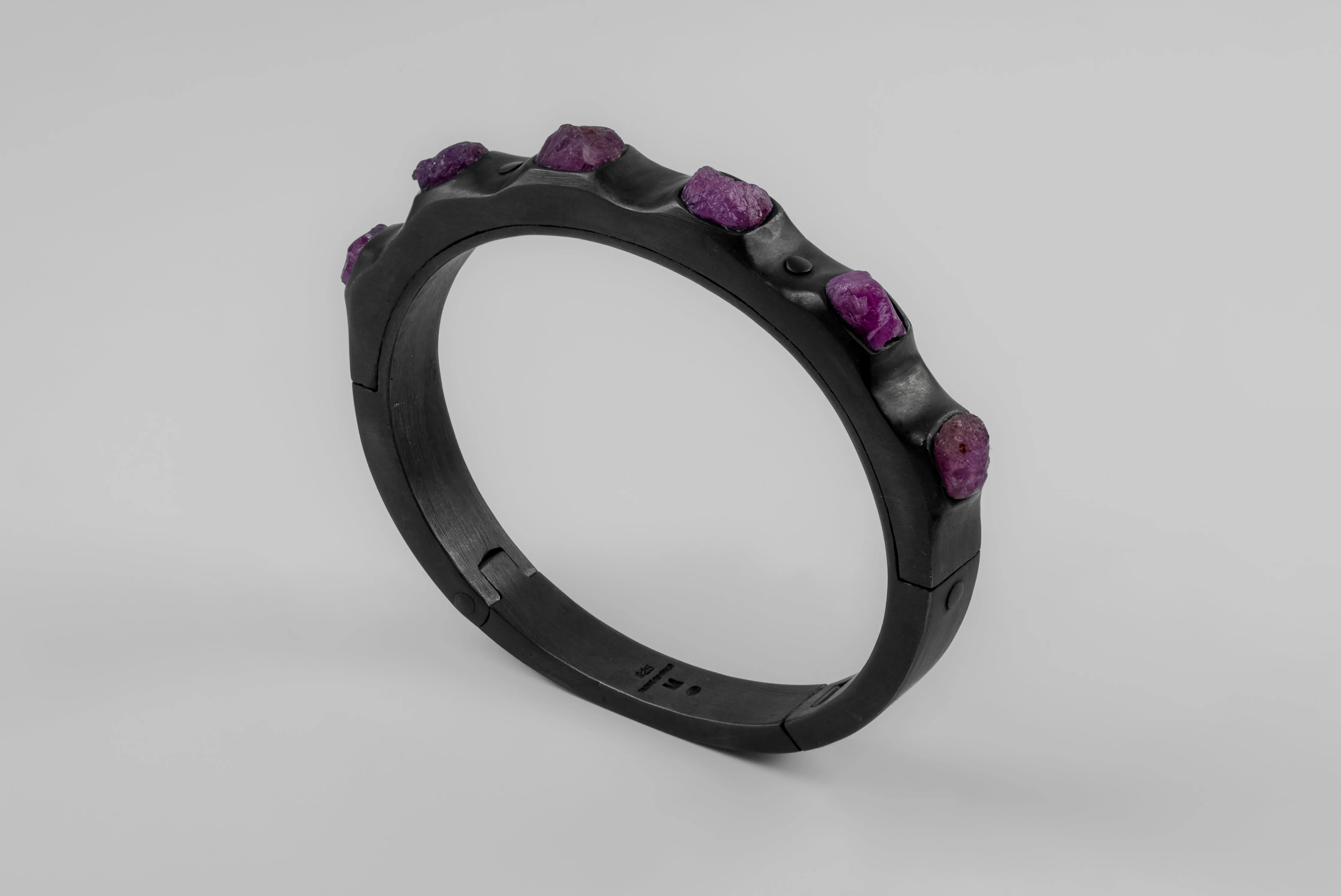 Sistema Bracelet v2 (Terrestrial Surfaced, Dirty Ruby Slabs, 9mm, KA+DRUS) sold by Parts of Four product image thumbnail 2