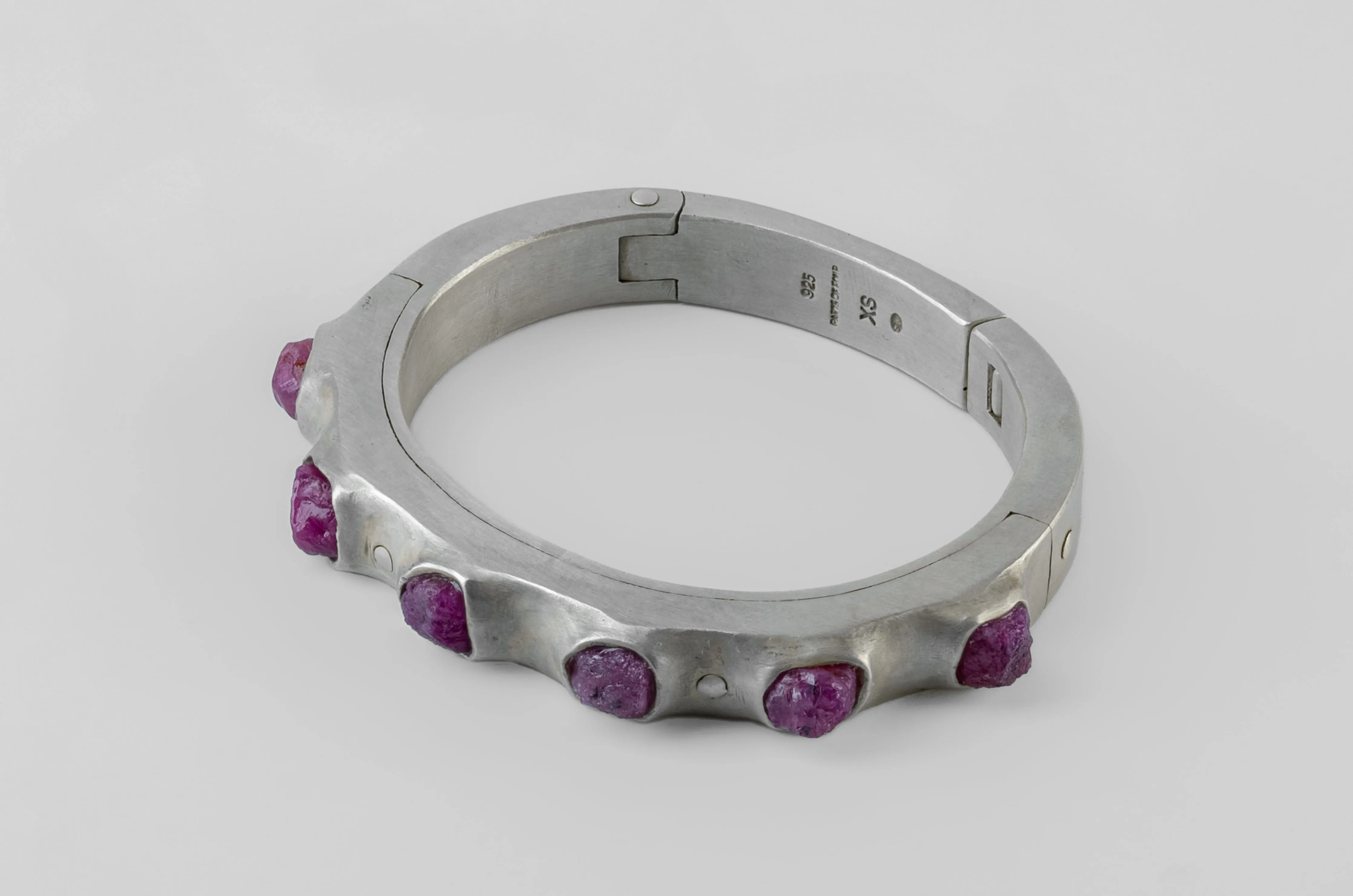 Sistema Bracelet v2 (Terrestrial Surfaced, Dirty Ruby Slabs, 9mm, DA+DRUS) sold by Parts of Four