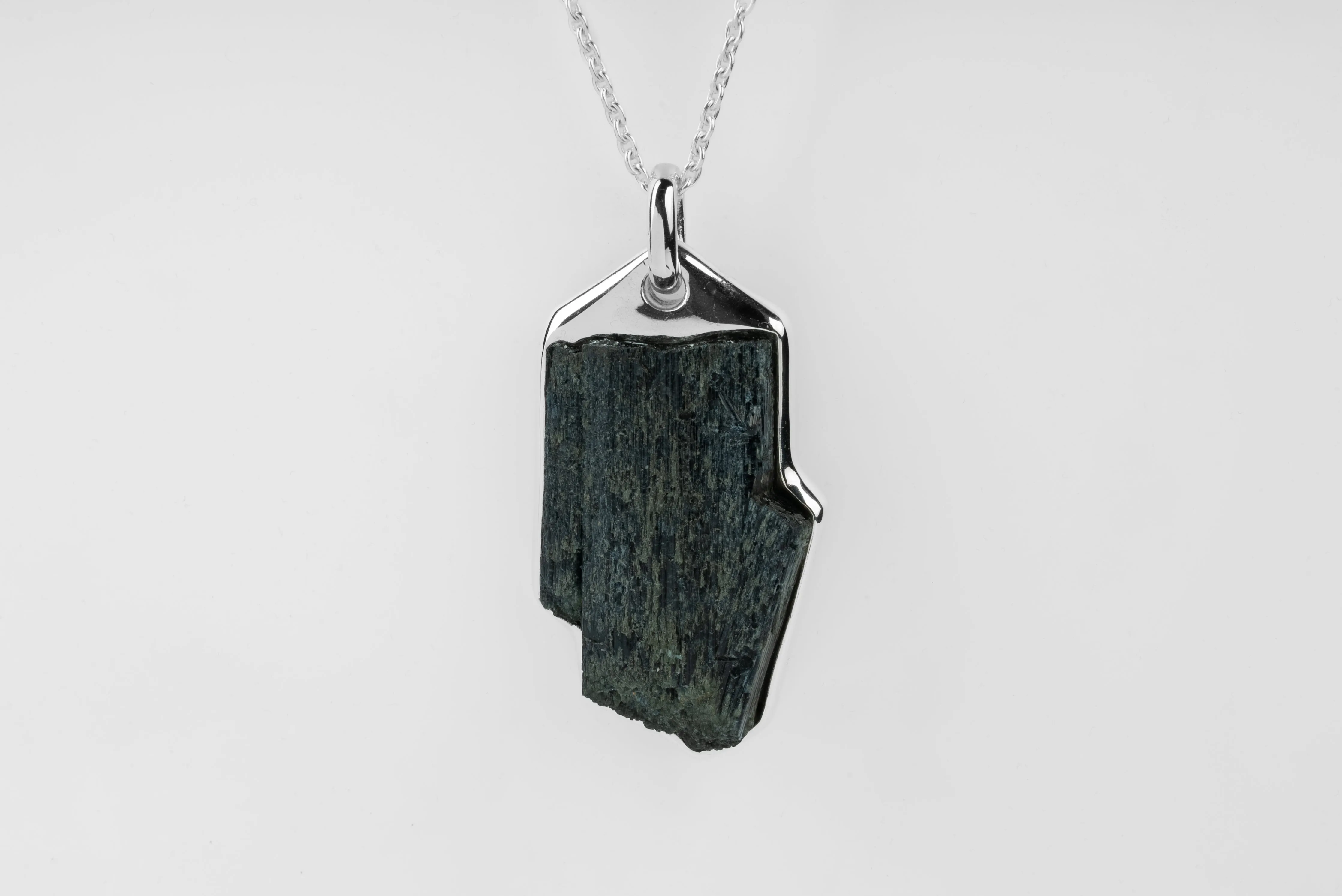 Halos Necklace (Verdelite, PA+VER) sold by Parts of Four product image thumbnail 3