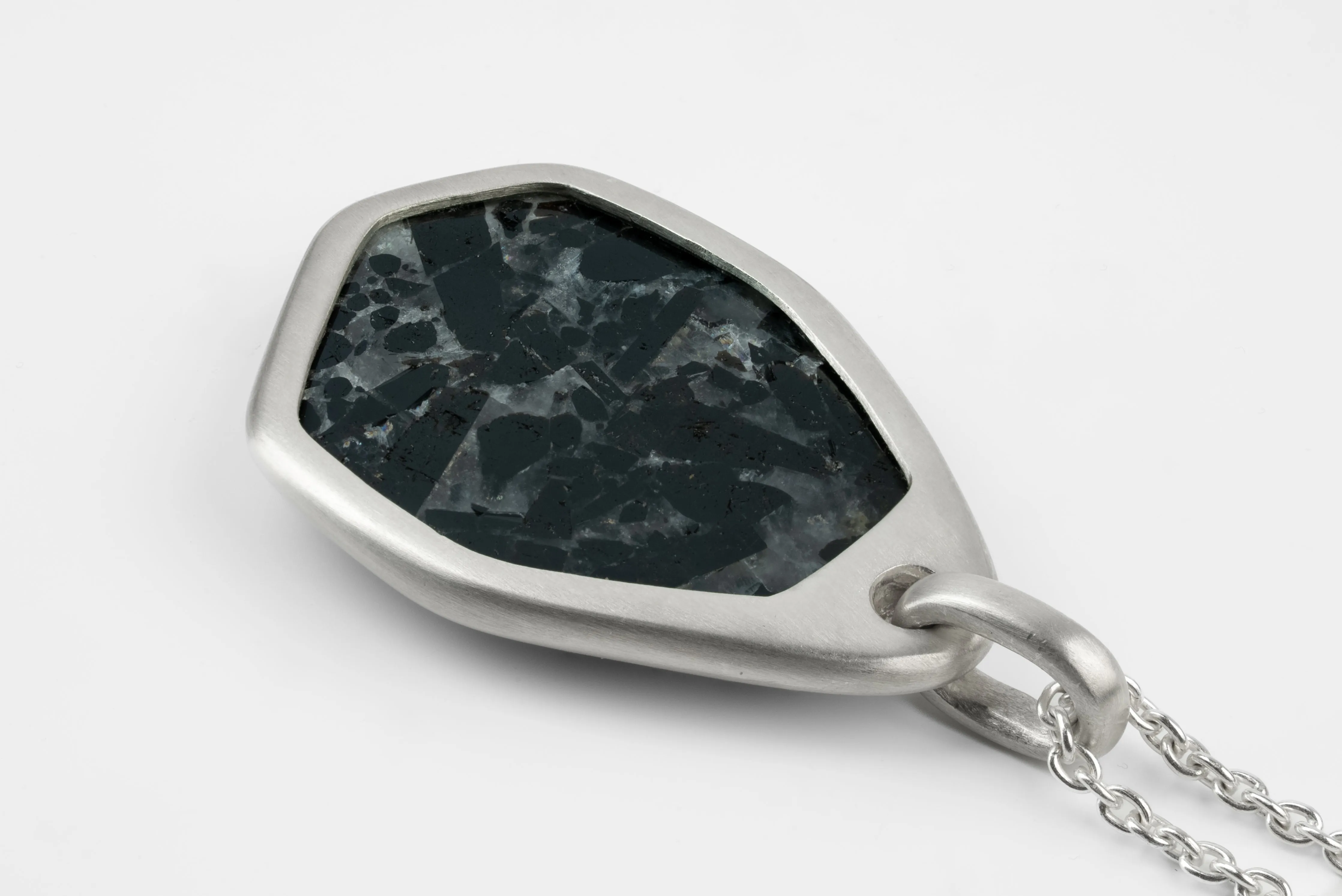 Halos Necklace (Schorl w/ Inclusion, MA+SCHR) sold by Parts of Four product image thumbnail 2