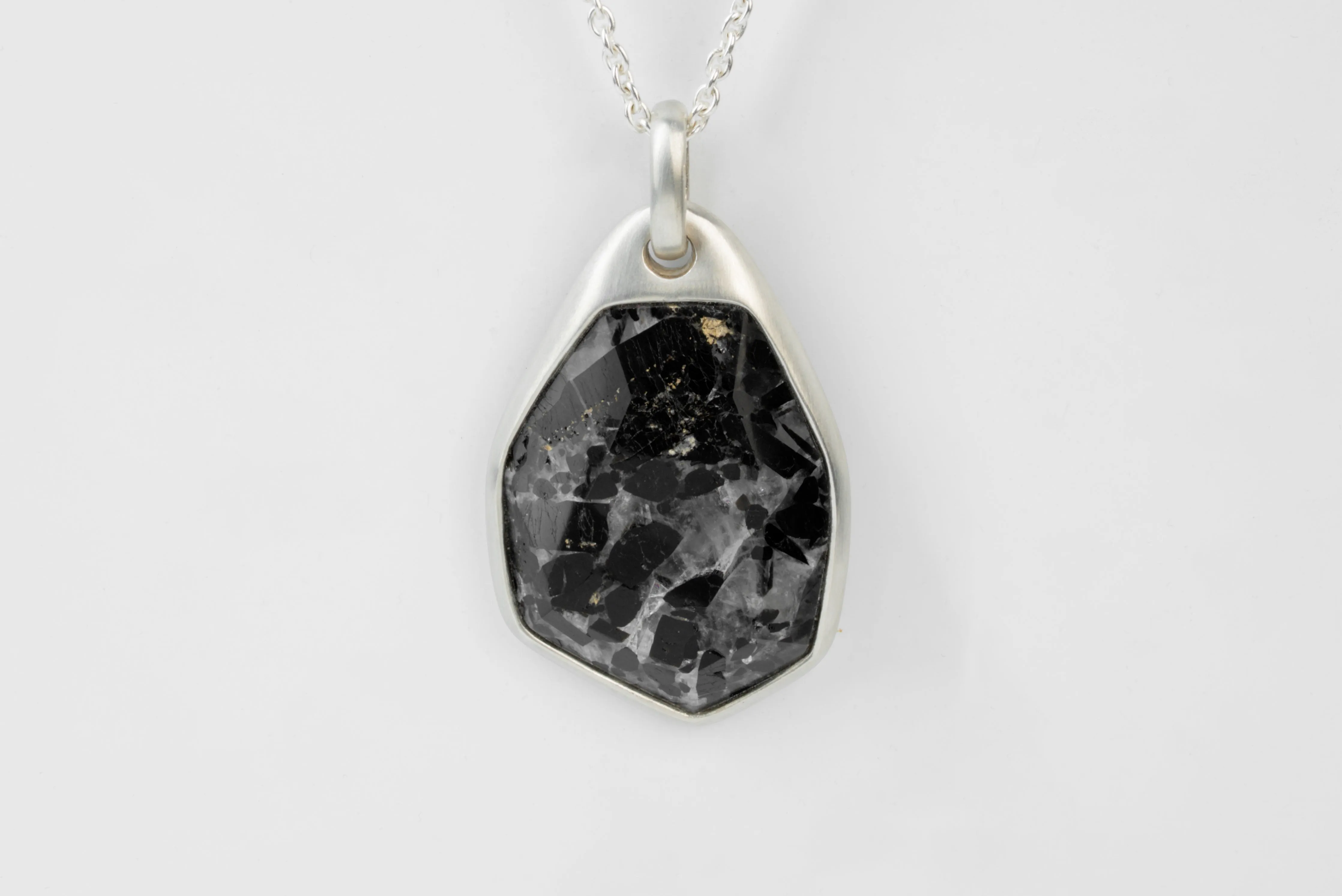 Halos Necklace (Schorl w/ Inclusion, MA+SCHR) sold by Parts of Four product image thumbnail 3