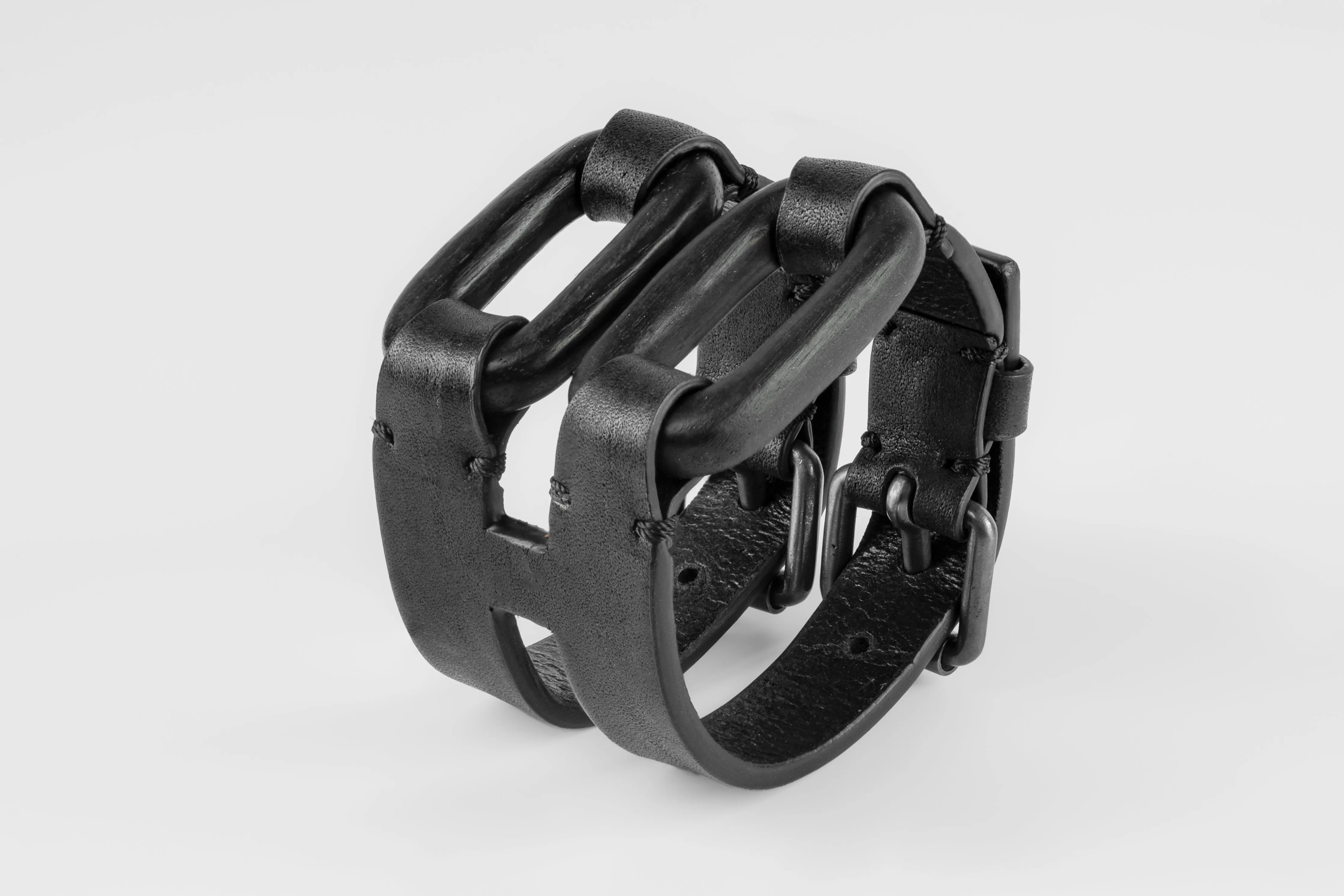 Link Gauntlet (2 Link, KU+KAS+BLK) sold by Parts of Four product image thumbnail 2