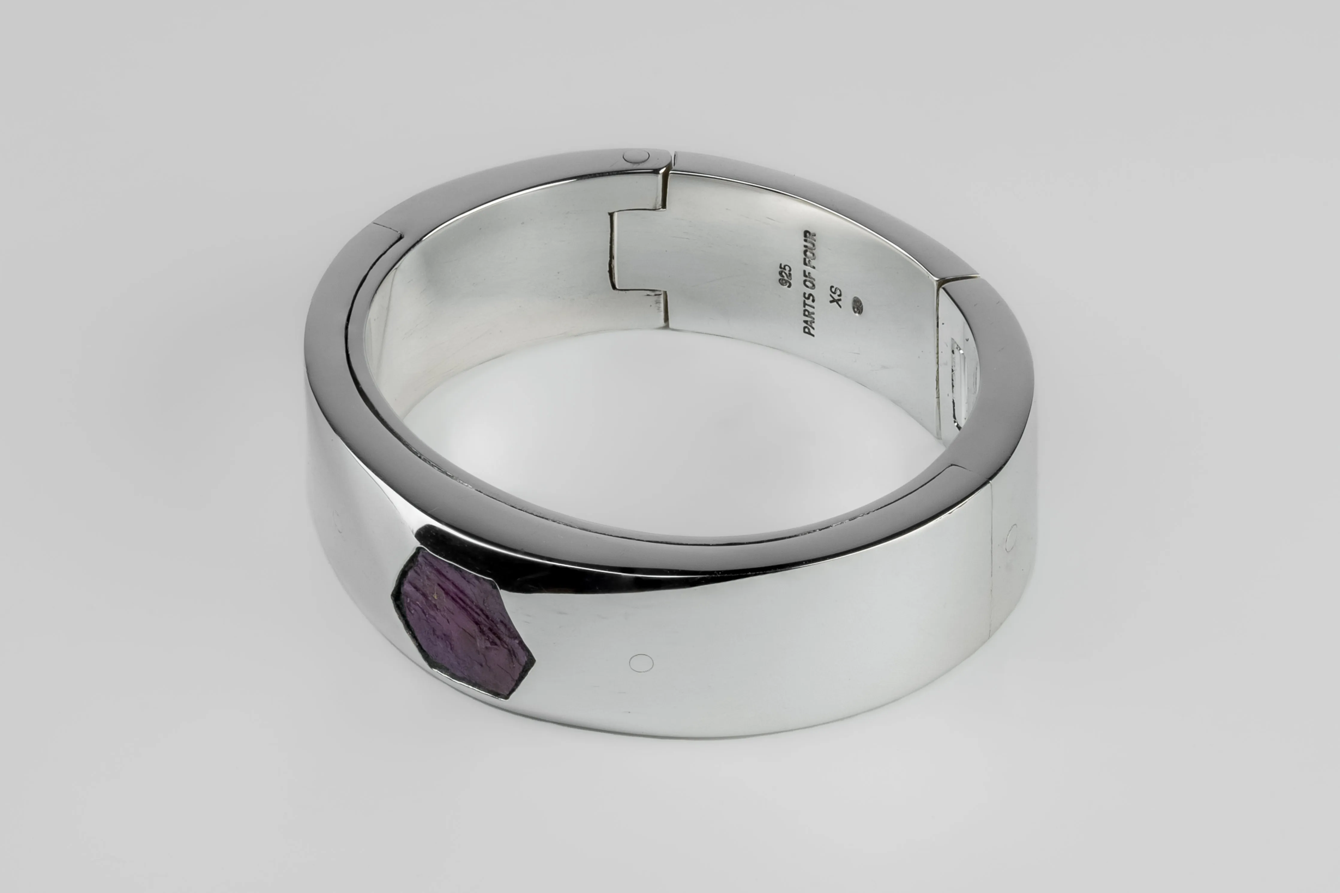 Sistema Bracelet v2 (Terrestrial Surfaced, 4.0 CT, Ruby Slab, 17mm, PA+RUS) sold by Parts of Four