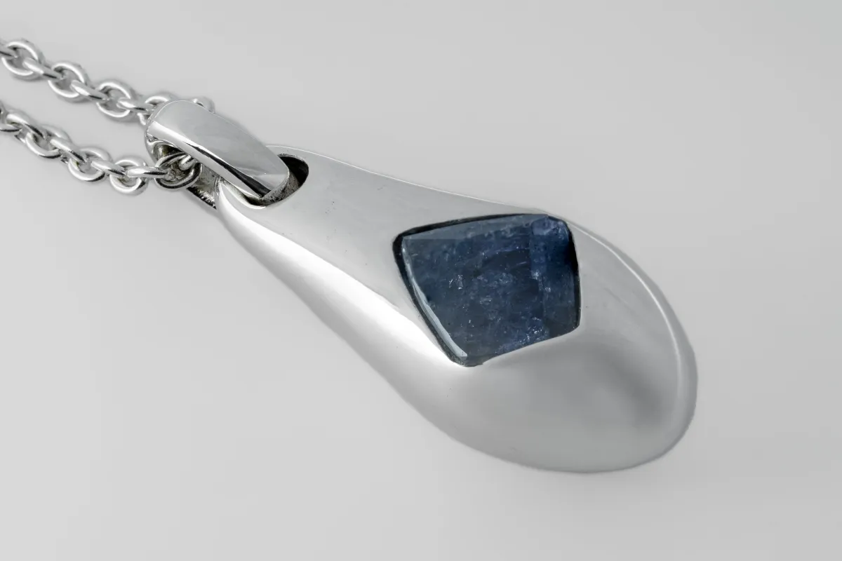 Chrysalis Necklace (Cremaster Emergence, 6.0 CT, Tanzanite Slice, PA+TAN) sold by Parts of Four