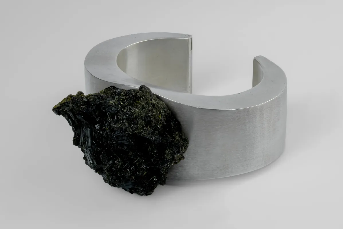 Crescent Bracelet (Mineral Collision, Verdelite, 30mm, AS+VER) sold by Parts of Four