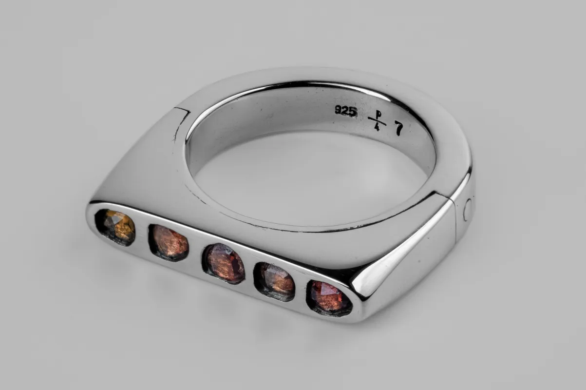 Sistema Ring (Mega Pavé, Orange Sapphire Faceted Slabs, Oval, 4mm, PA+OSAF) sold by Parts of Four