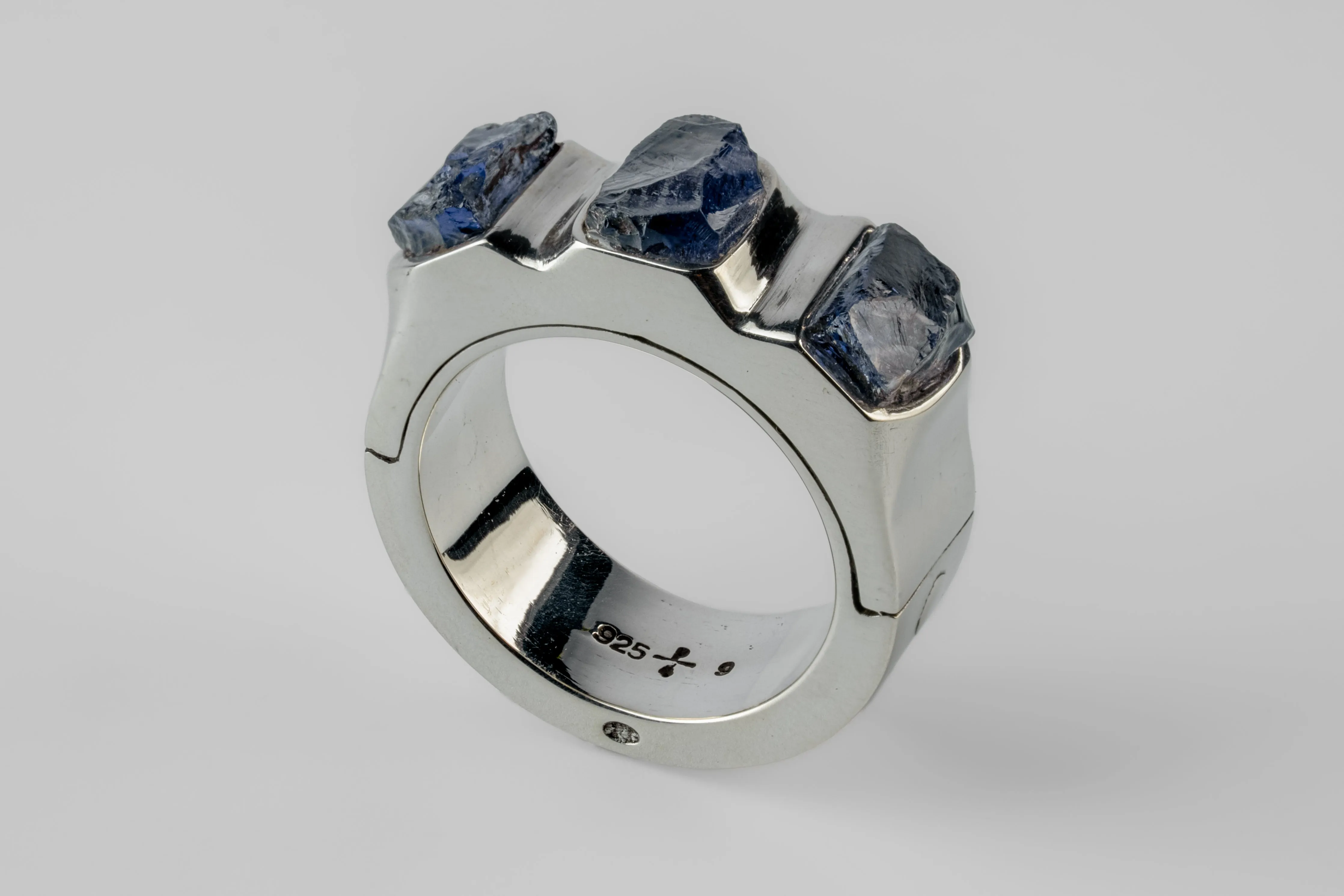Sistema Ring (Terrestrial Surfaced, 3 Tanzanites, 9mm, PA+TAN) sold by Parts of Four product image thumbnail 2