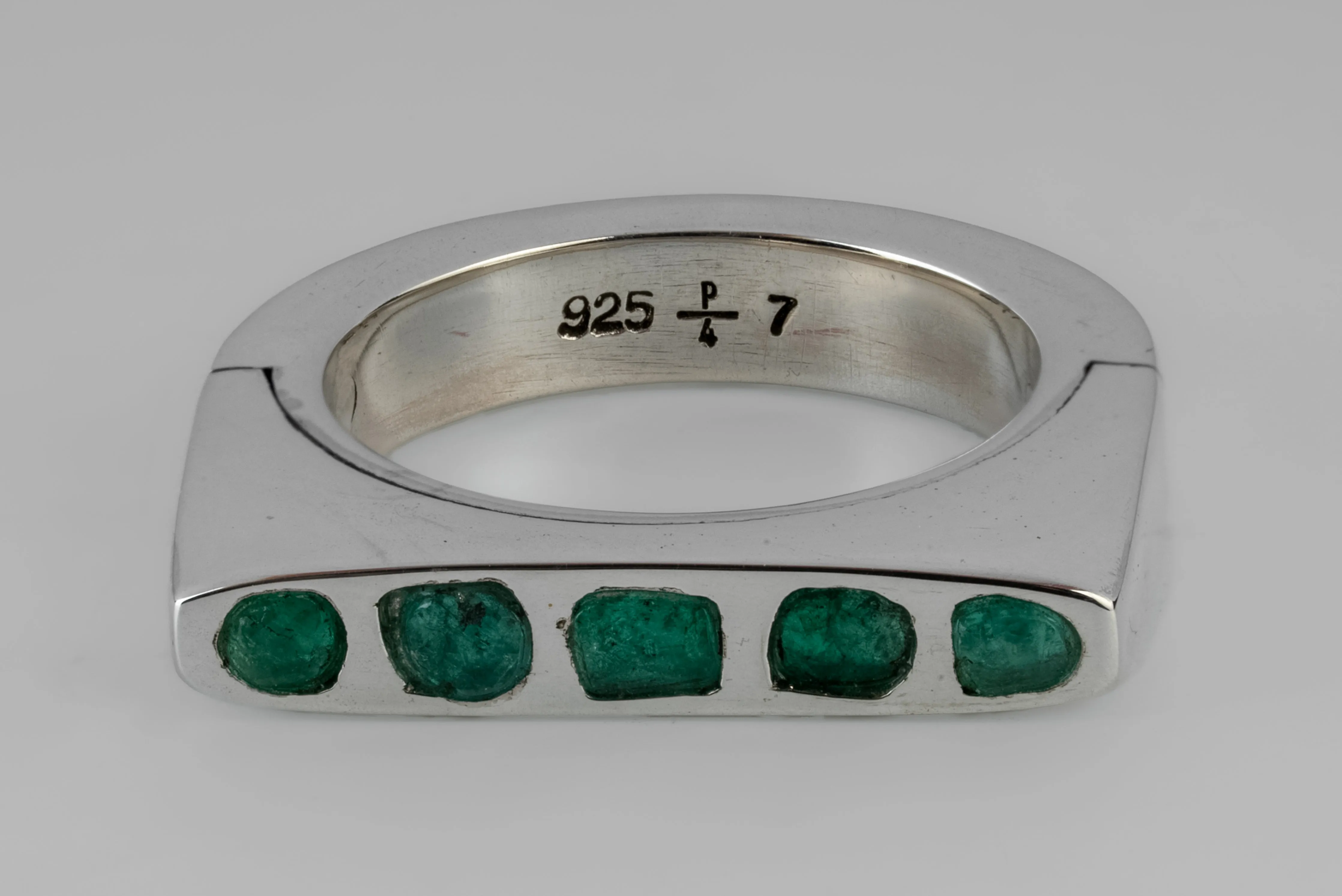 Sistema Ring (Mega Pavé, Emerald, Oval, 4mm, PA+EMER) sold by Parts of Four product image thumbnail 3