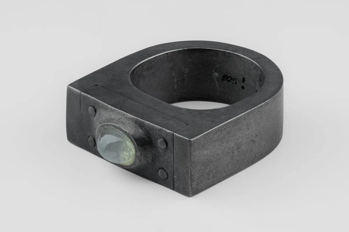 Plate Ring Single (Terrestrial Surfaced, Rainbow Moonstone, 9mm, KA+RMS) sold by Parts of Four