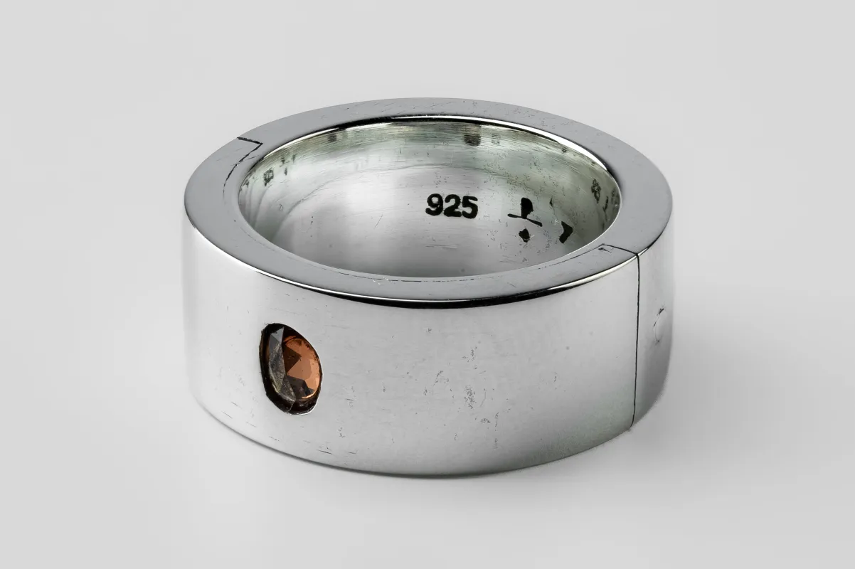 Sistema Ring (0.2 CT, Orange Sapphire Faceted Slab, 9mm, PA+OSAF) sold by Parts of Four