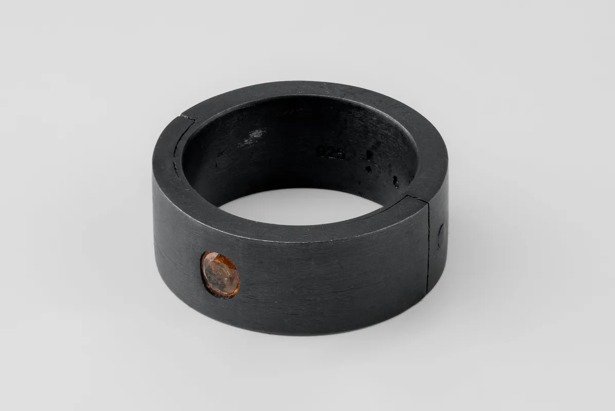 Sistema Ring (0.2 CT, Orange Sapphire Faceted Slab, 9mm, KA+OSAF) sold by Parts of Four