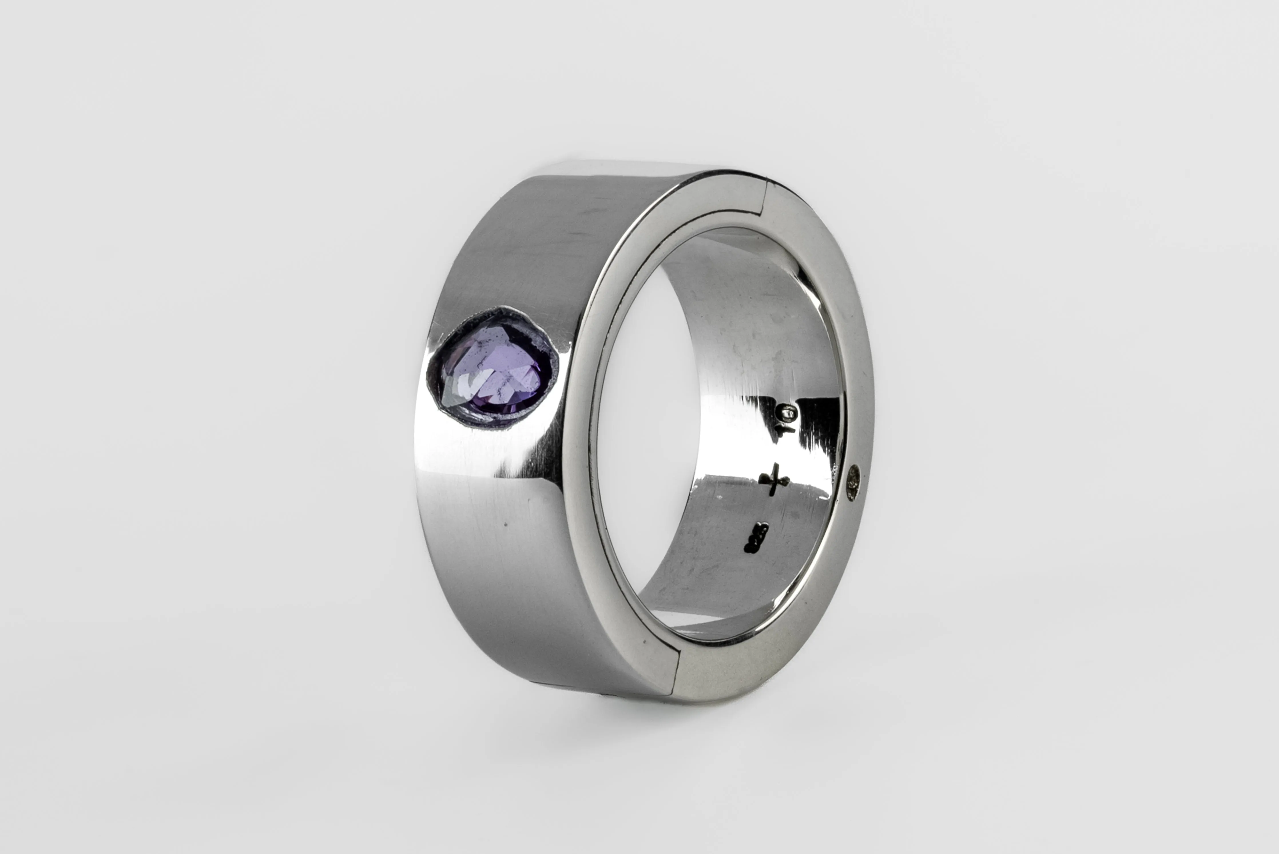 Sistema Ring (0.8 CT, Purple Sapphire Faceted Slab, 9mm, PA+SAF) sold by Parts of Four product image thumbnail 2