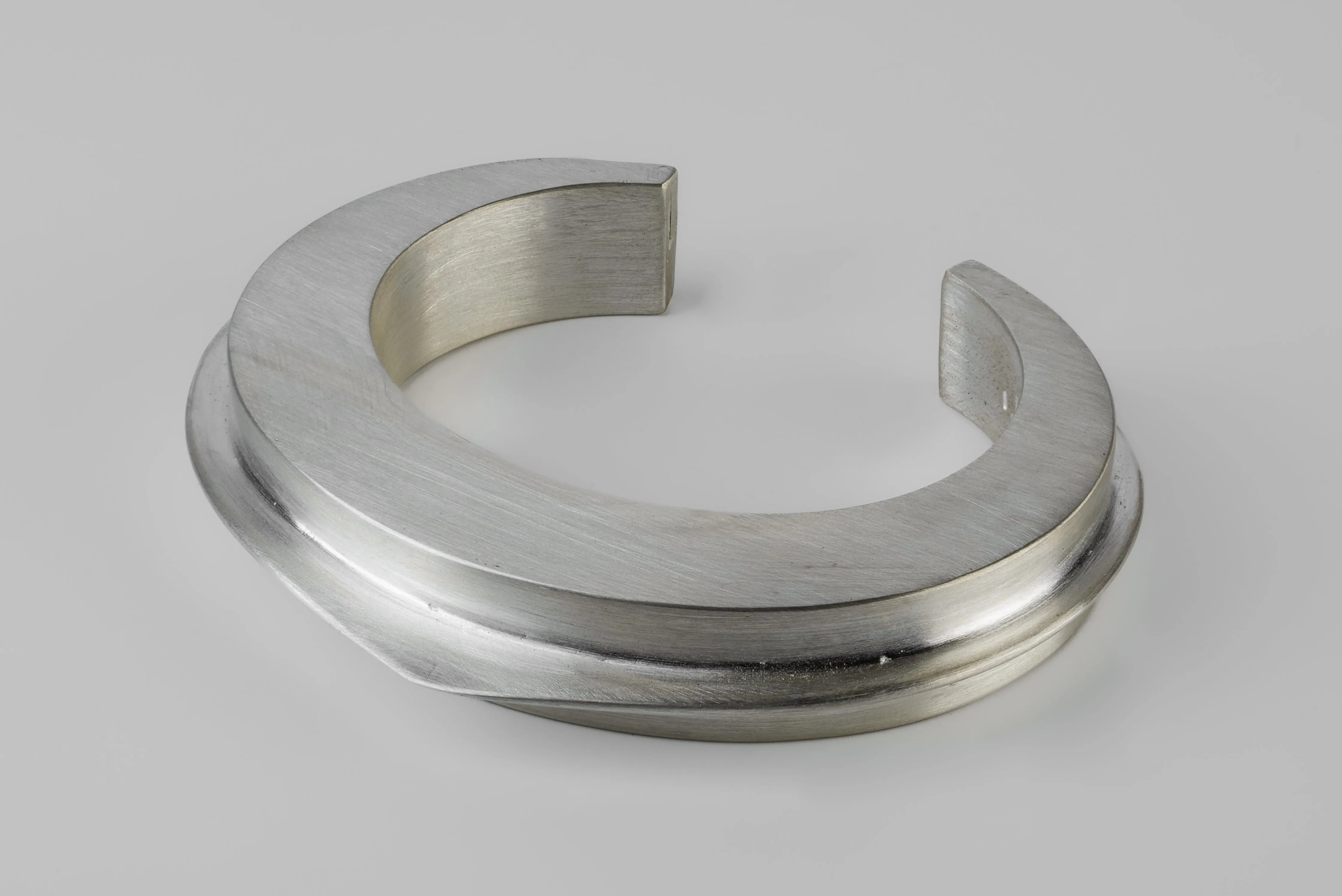 Crescent Folded Bracelet (Distortion Blade, 1 fold, 15mm, MA) sold by Parts of Four