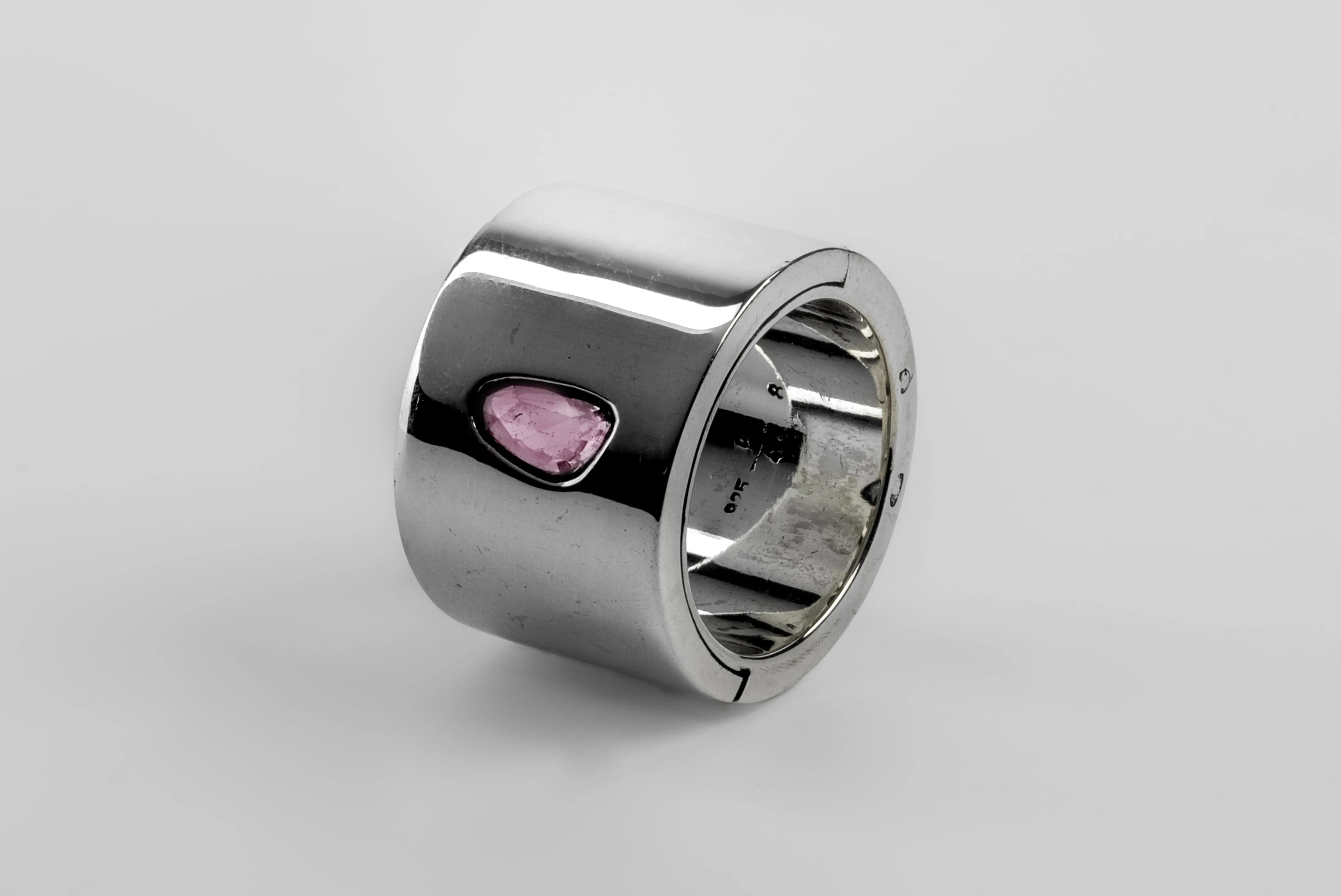 Sistema Ring (0.8 CT, Pink Sapphire Faceted Slab, 17mm, PA+PKSAF) sold by Parts of Four product image thumbnail 2