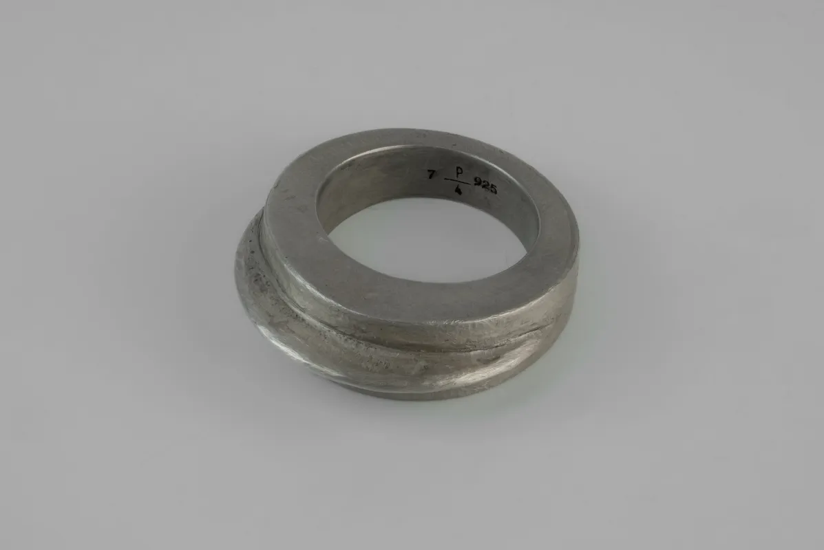 Foldform Crescent Ring (1 Fold, 9mm, DA) sold by Parts of Four