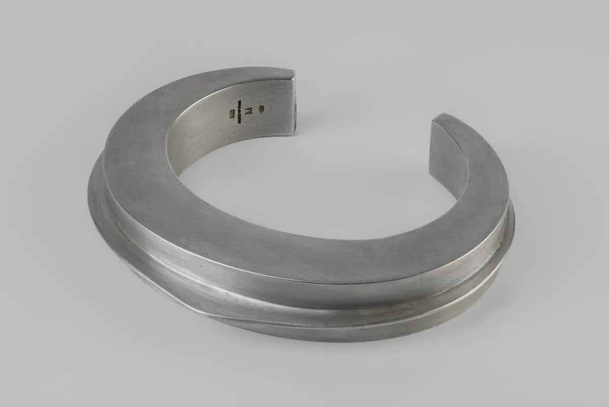 Crescent Folded Bracelet (Distortion Blade, 1 fold, 15mm, DA) sold by Parts of Four
