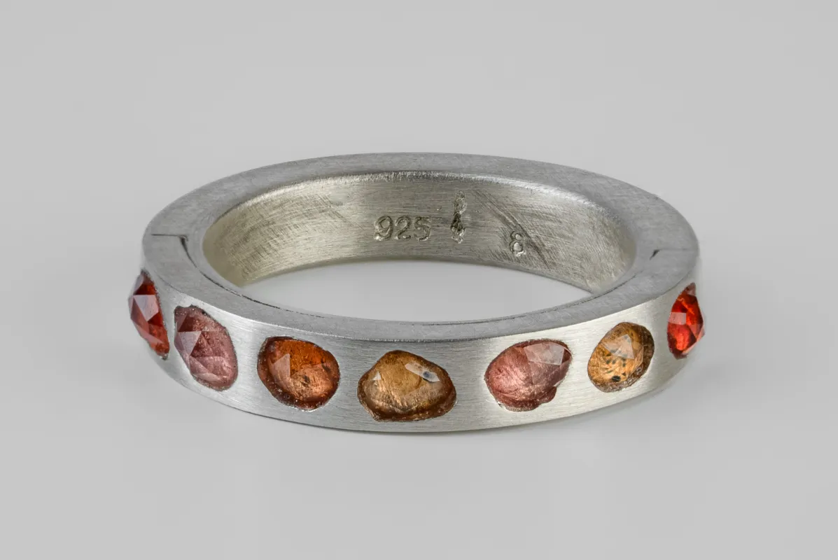 Sistema Ring (Mega Pavé, Orange Sapphire Faceted Slab, 4mm, MA+OSAF) sold by Parts of Four