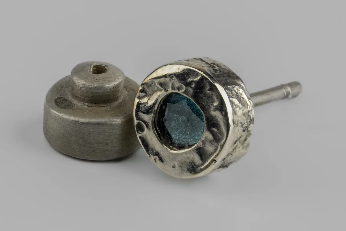 Tiny Stud Earring (Fuse, 0.1 CT, Blue Diamond Slab, DA10KW+BDIA) sold by Parts of Four