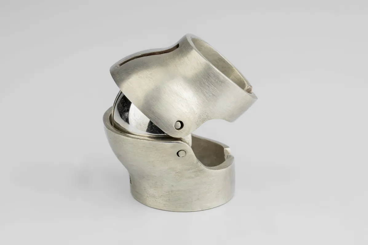 Parts of Four × Fangophilia—Joint Ring Crevice (Knuckle, Vertical, PA+DA) sold by Parts of Four