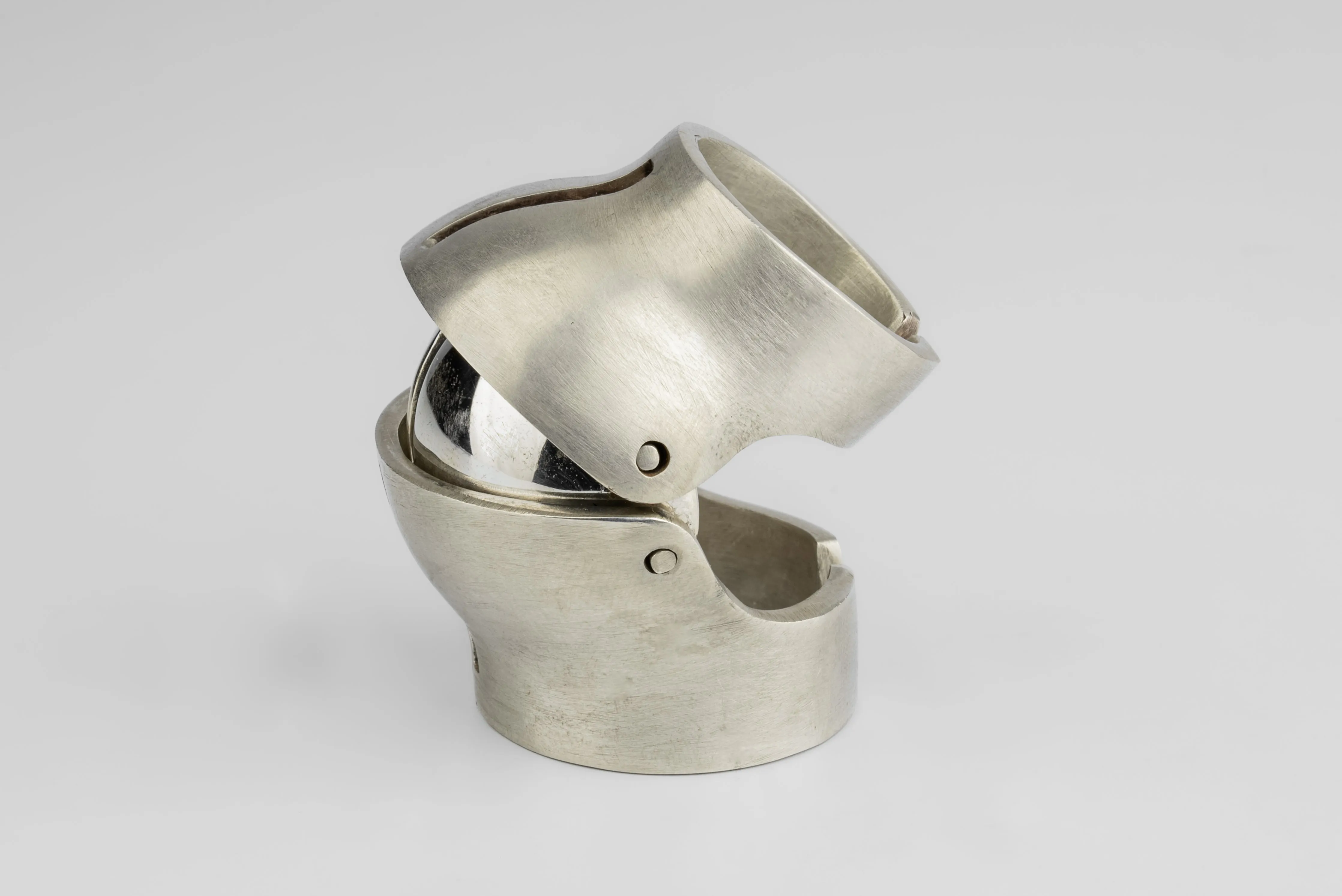 Parts of Four × Fangophilia—Joint Ring Crevice (Knuckle, Vertical, PA+DA) sold by Parts of Four