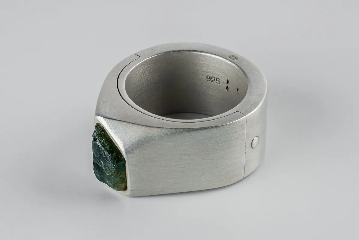 Sistema Ring (Terrestrial Surfaced, Expanded, 12mm, Rough Green Sapphire, DA+SAP) sold by Parts of Four