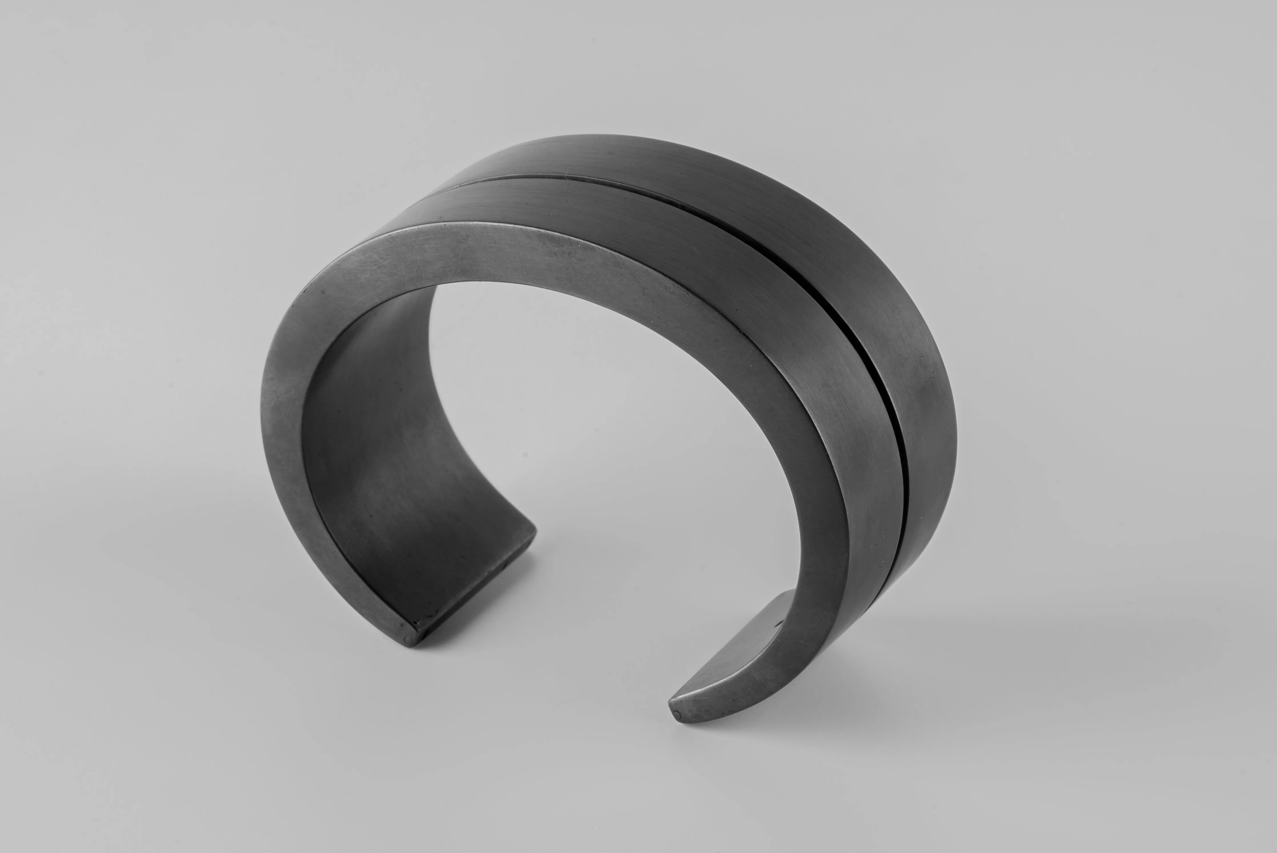 Reduced Crescent Crevice Bracelet v2 (30mm, KA) sold by Parts of Four product image thumbnail 2