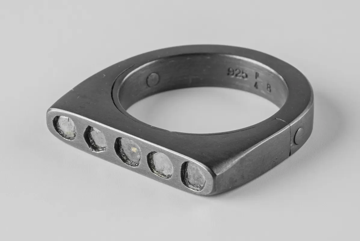 Sistema Ring (Mega Pavé, Oval, 4mm, KA+DIA) sold by Parts of Four