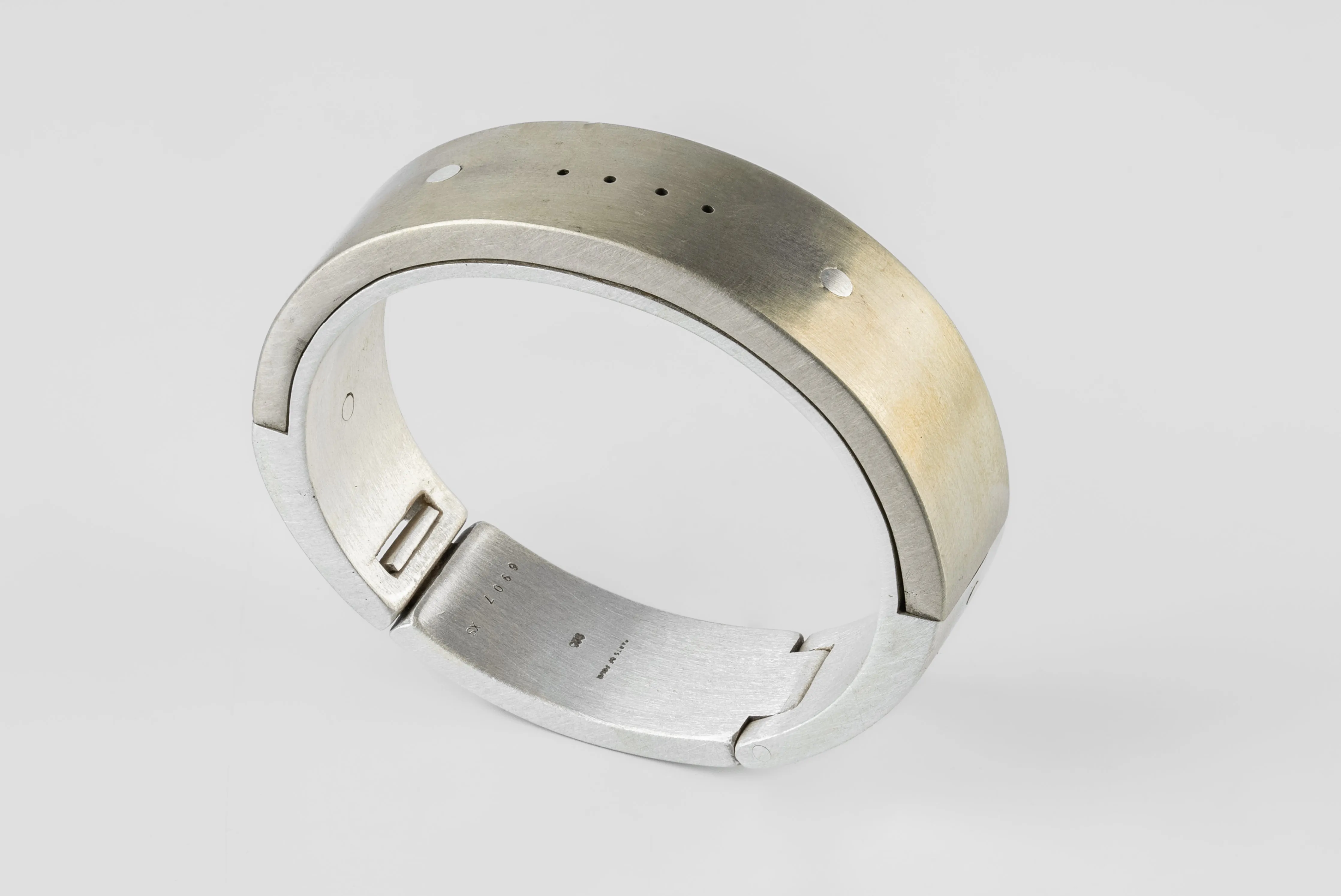 Sistema Bracelet v2 (4-Hole, 17mm, MA+MZ) sold by Parts of Four product image thumbnail 2