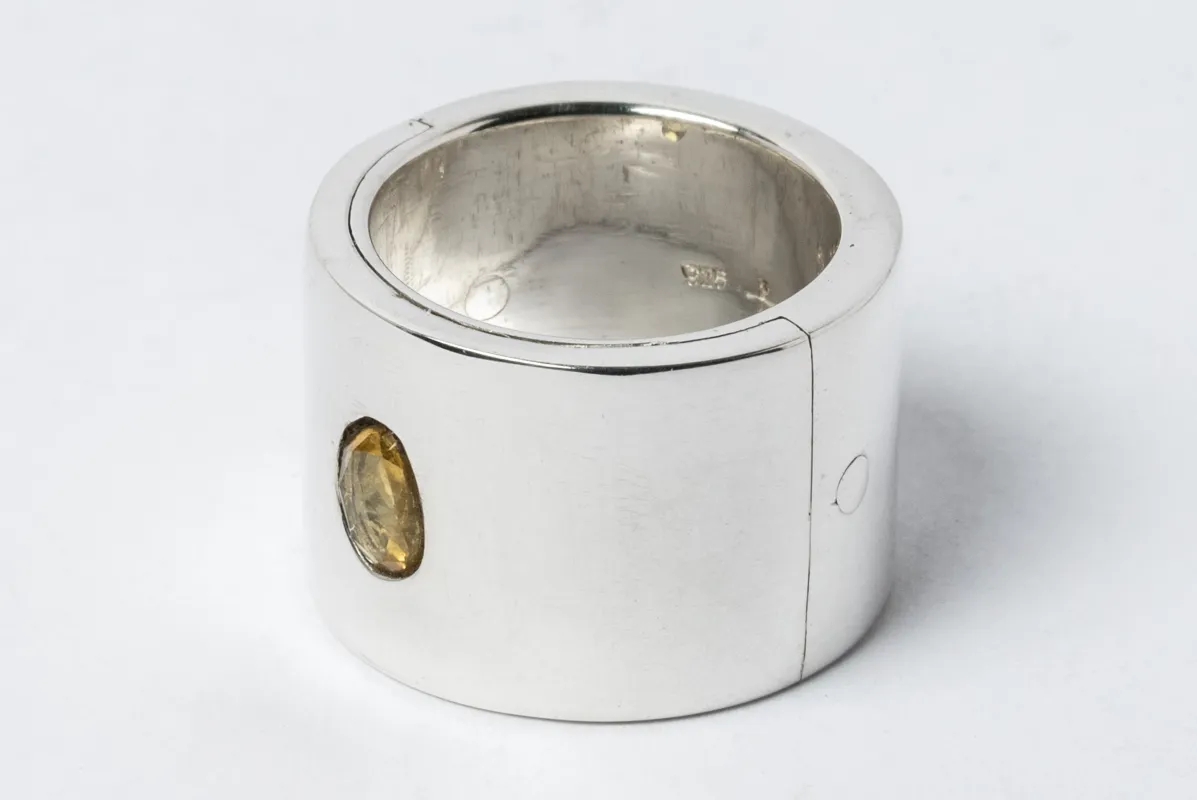 Sistema Ring (0.6 CT, Yellow Sapphire Faceted Slab, 17mm, PA+YSAF) sold by Parts of Four