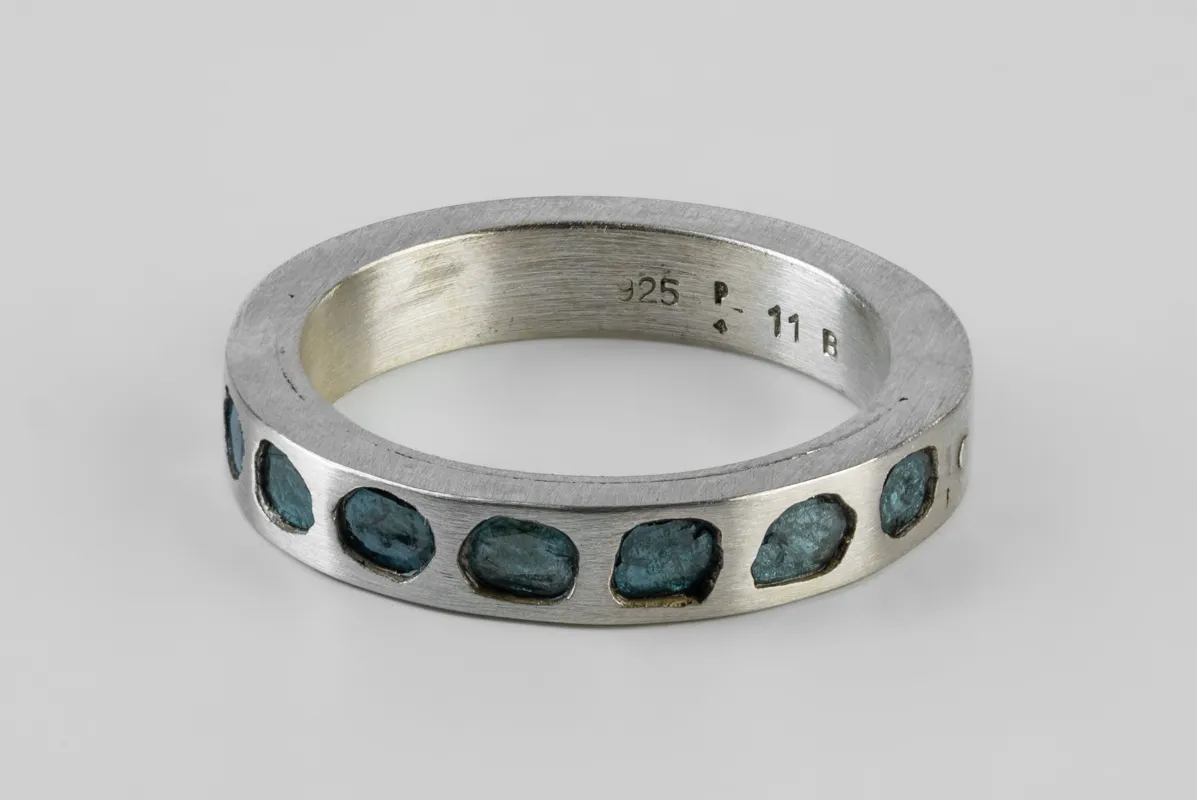 Sistema Ring (Mega Pavé, Blue Diamond Slabs, 4mm, MA+BDIA) sold by Parts of Four