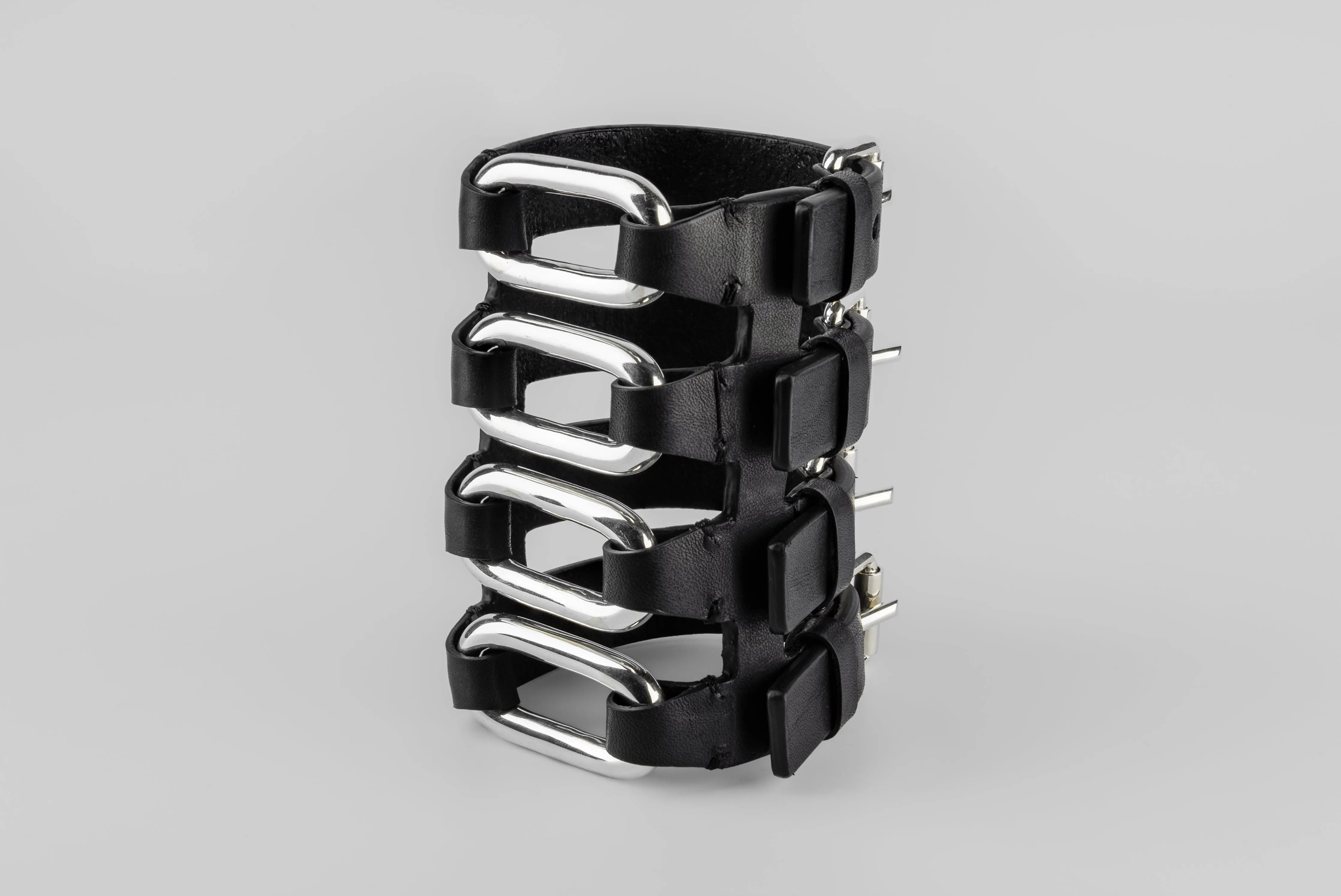 Link Gauntlet (4 Link, PA+BLK) sold by Parts of Four