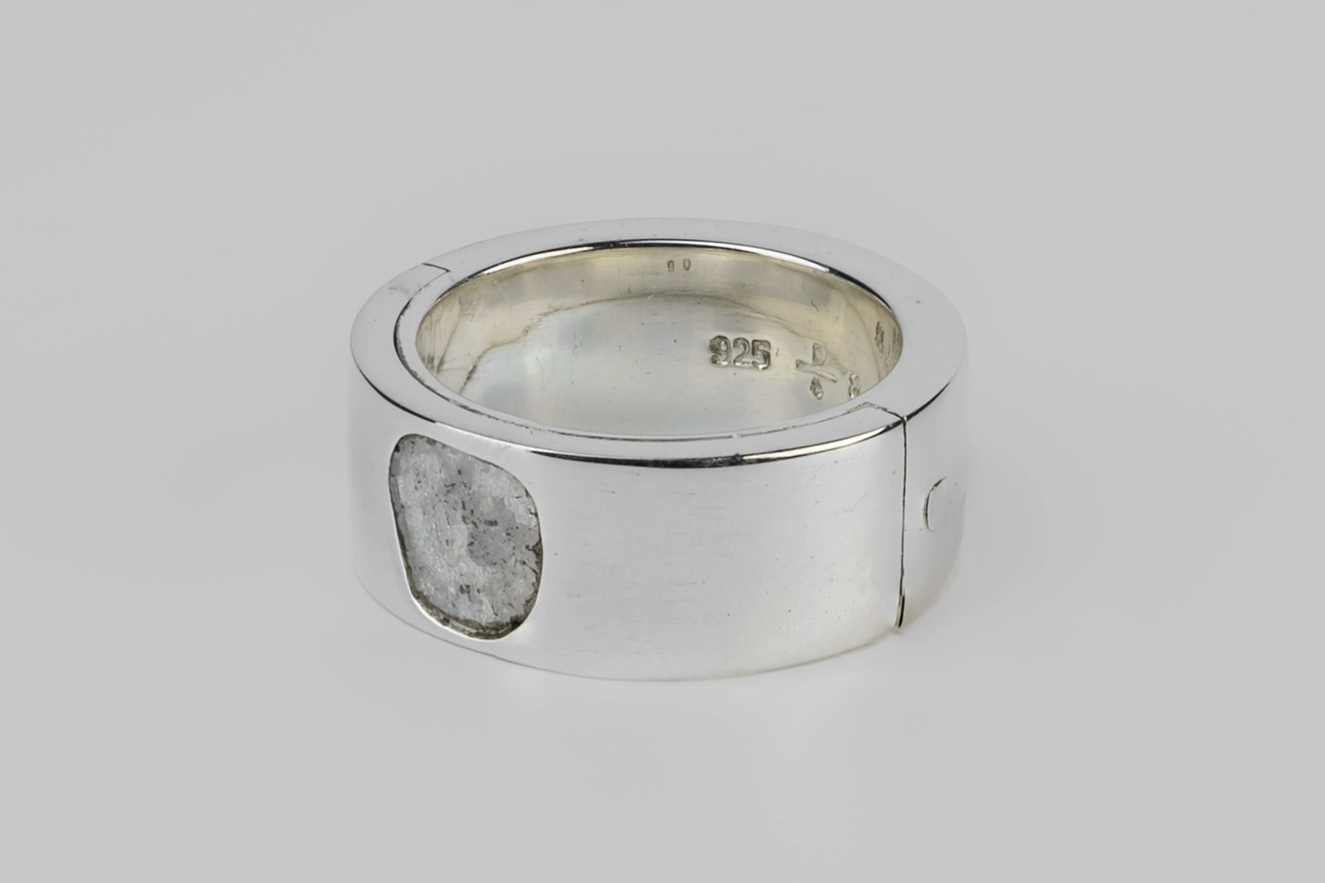 Sistema Ring (0.6 CT, Diamond Slab, 9mm, PA+DIA) sold by Parts of Four