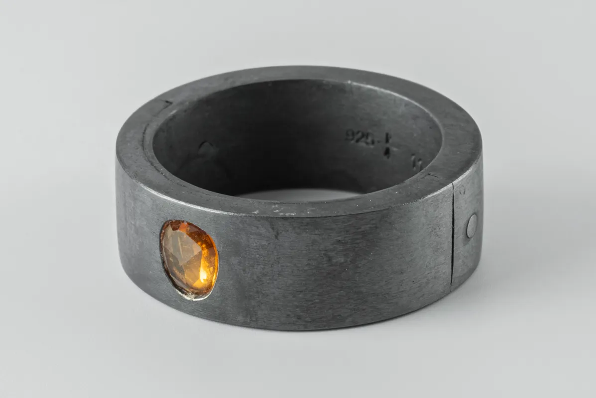 Sistema Ring (0.6 CT, Orange Sapphire Faceted Slab, 9mm, KA+OSAF) sold by Parts of Four