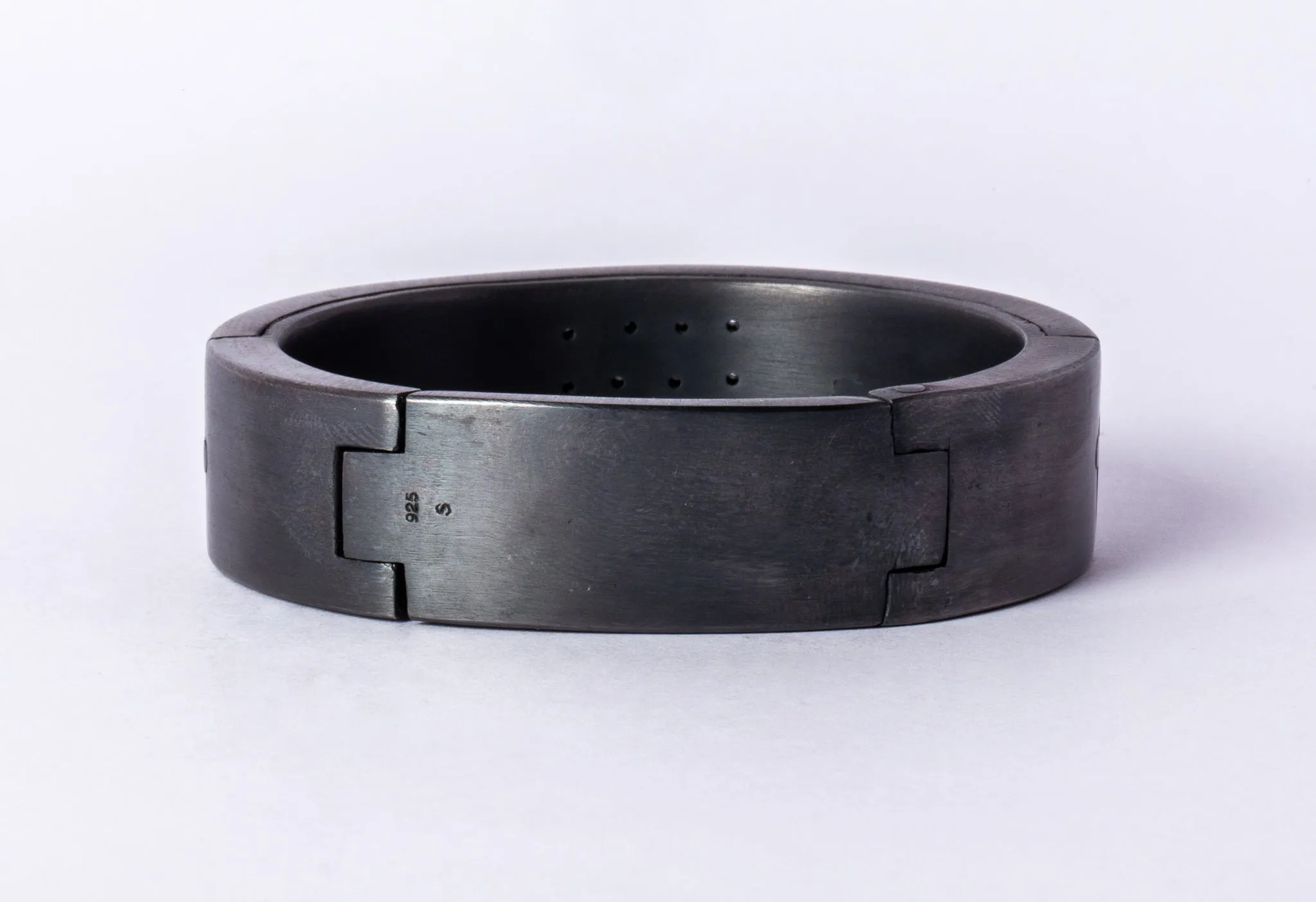 Sistema Bracelet v2 (12-Hole, 17mm, KA) sold by Parts of Four product image thumbnail 4