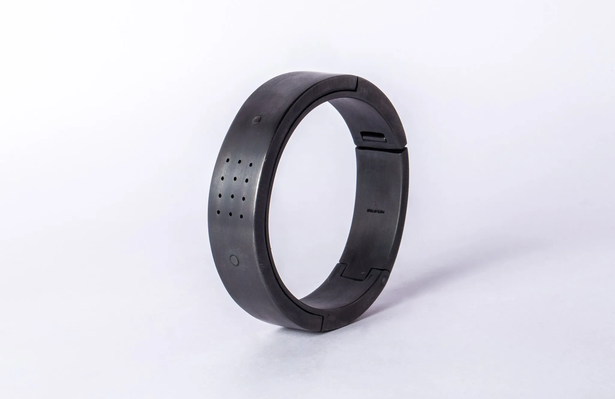 Sistema Bracelet v2 (12-Hole, 17mm, KA) sold by Parts of Four product image thumbnail 2