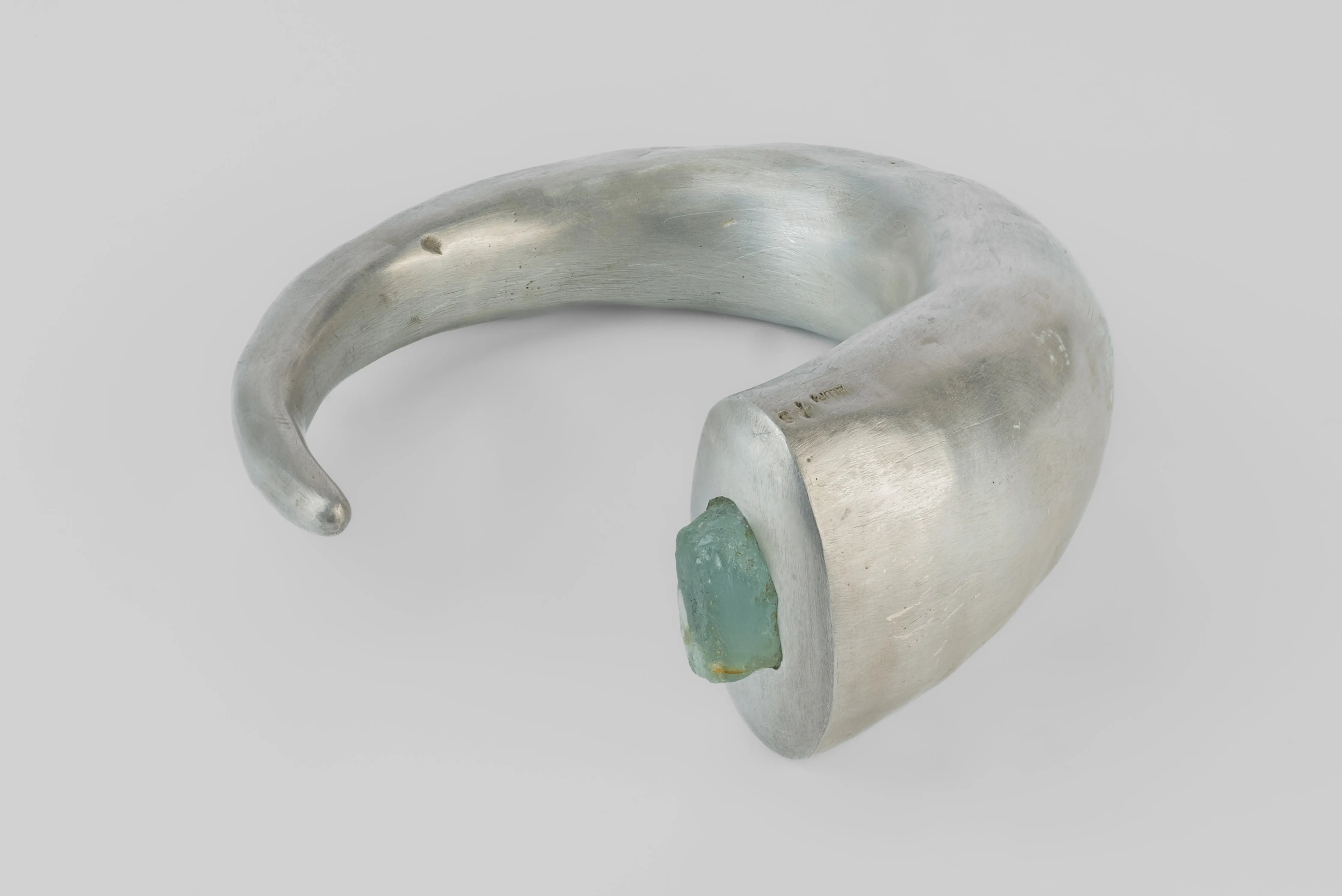 Giant Horn Bracelet (Hoof Set, Aquamarine, AS+AQU) sold by Parts of Four