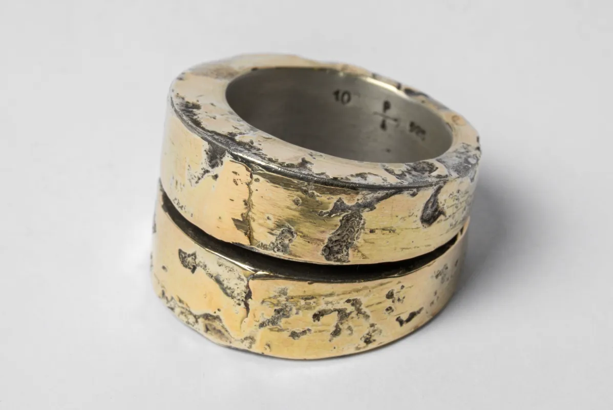 Crevice Ring v2 (Full Fuse, Wide, DA18K) sold by Parts of Four