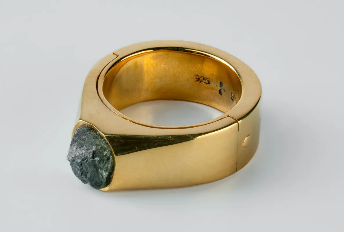 Sistema Ring (Terrestrial Surfaced, Expanded, 9mm, Green Sapphire, YGA+SAP) sold by Parts of Four