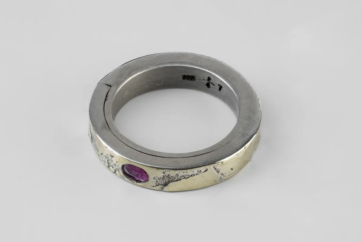 Sistema Ring (0.1 CT, Ruby Slice, Fuse All around, 4mm, DA18K+RUB) sold by Parts of Four