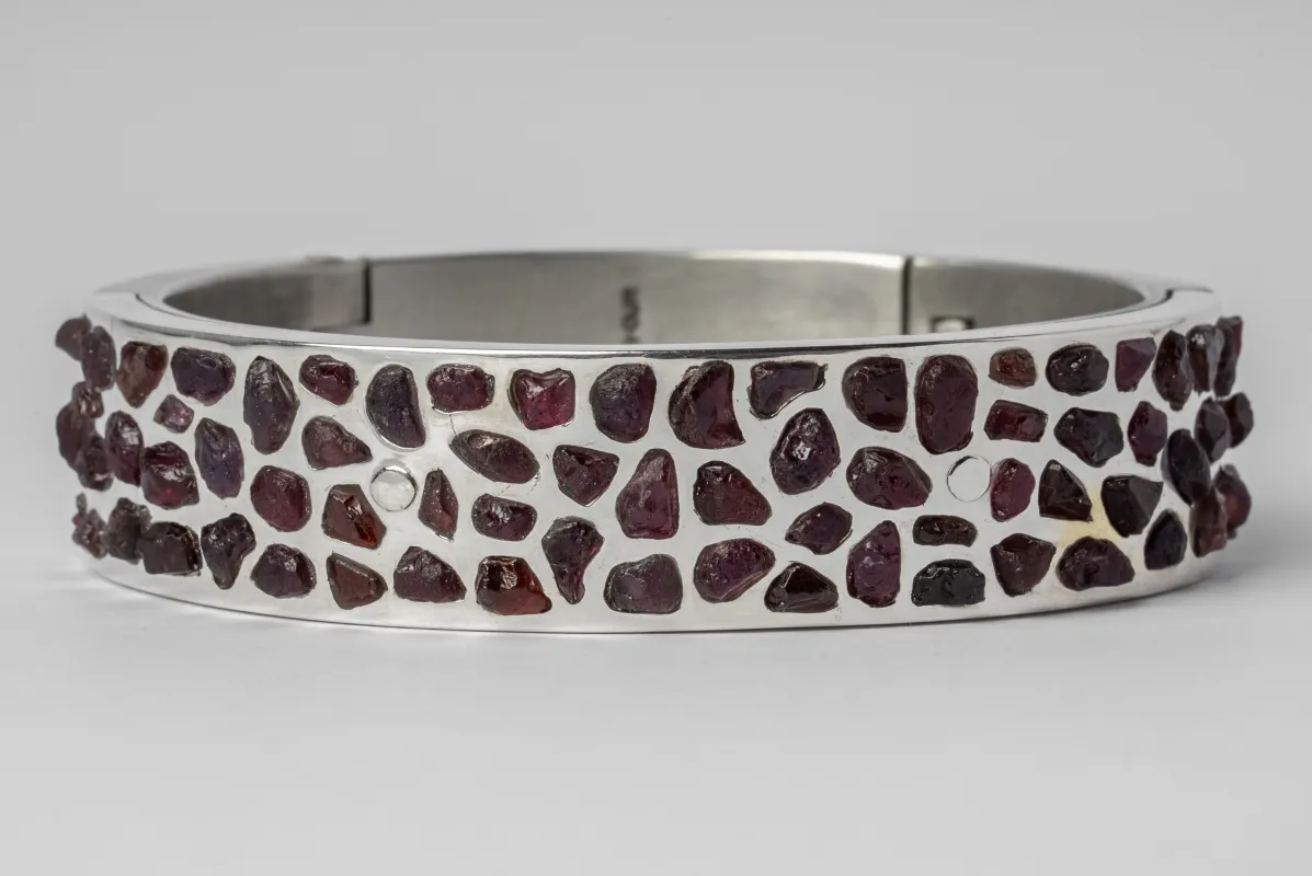 Sistema Bracelet v2 (17mm, Mega Pavé, Red Songea Sapphire, DA+PA+SAP) sold by Parts of Four