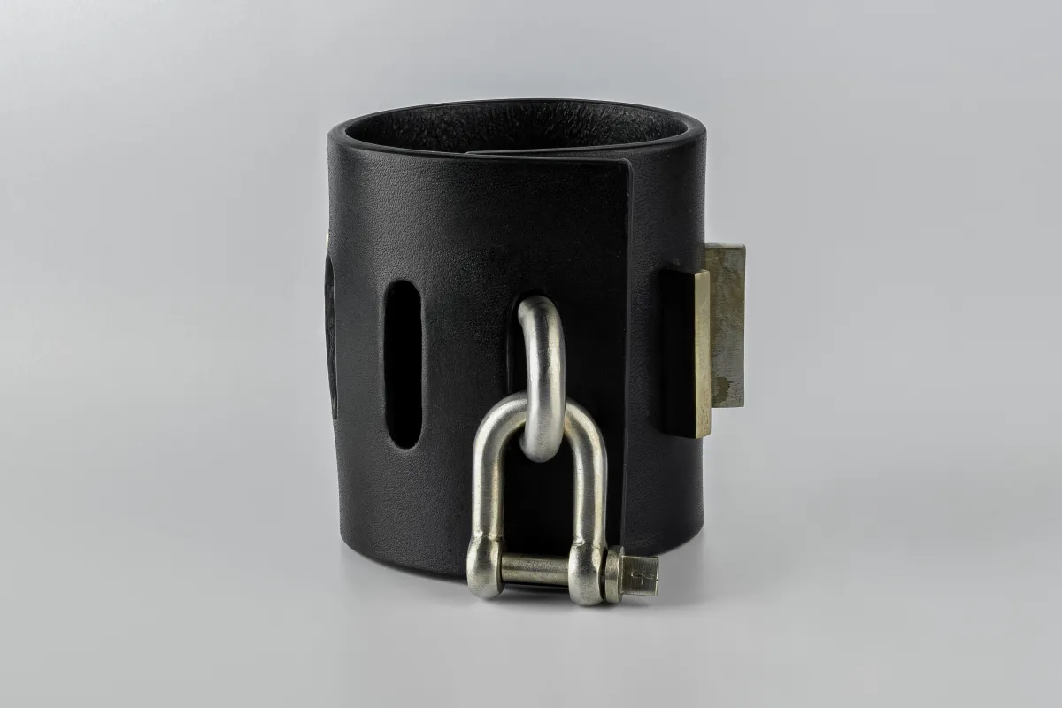 Restraint Charm Bracelet (Staple Stud Variant, 70mm, BLK+Z) sold by Parts of Four