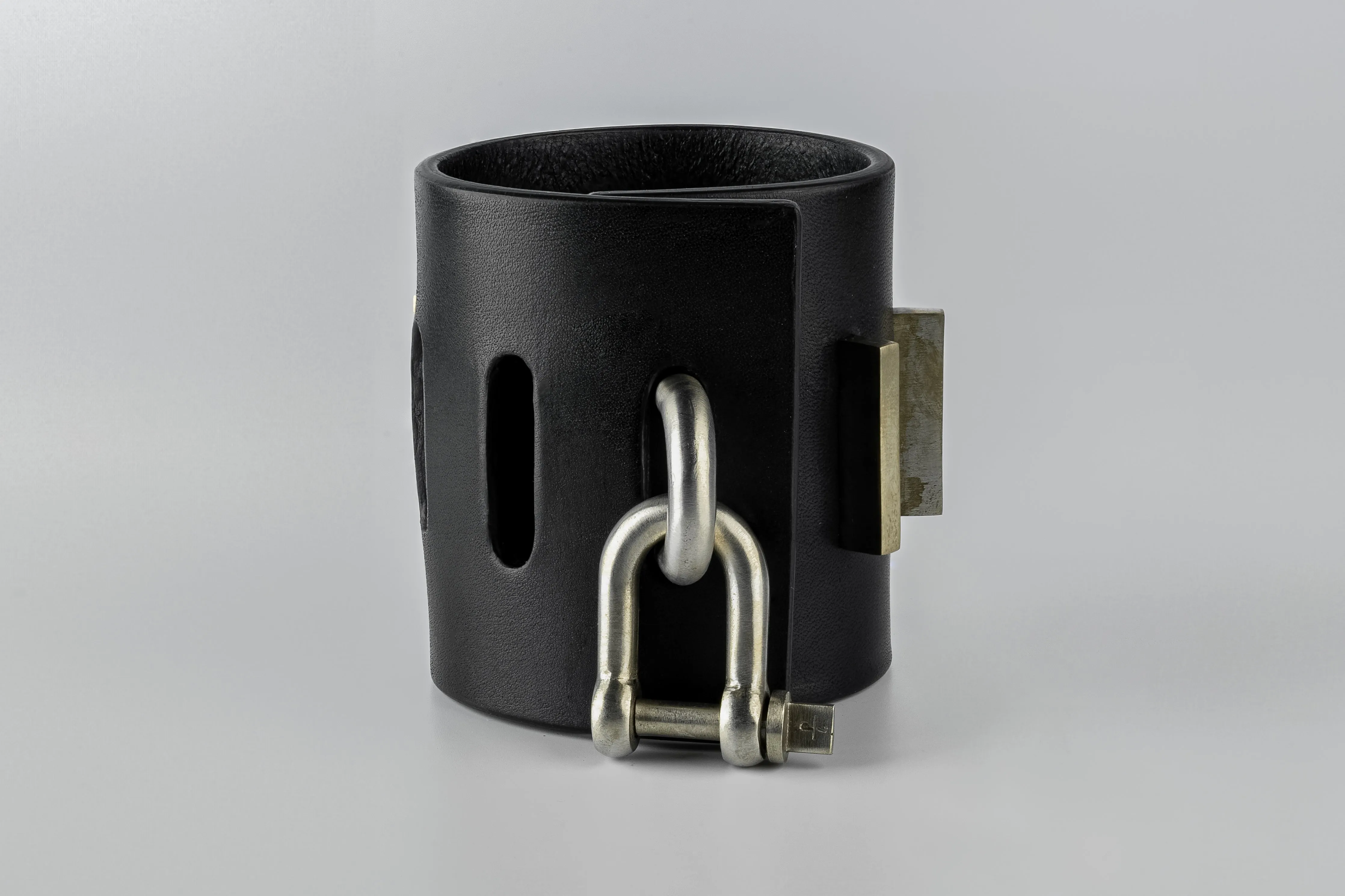 Restraint Charm Bracelet (Staple Stud Variant, 70mm, BLK+Z) sold by Parts of Four
