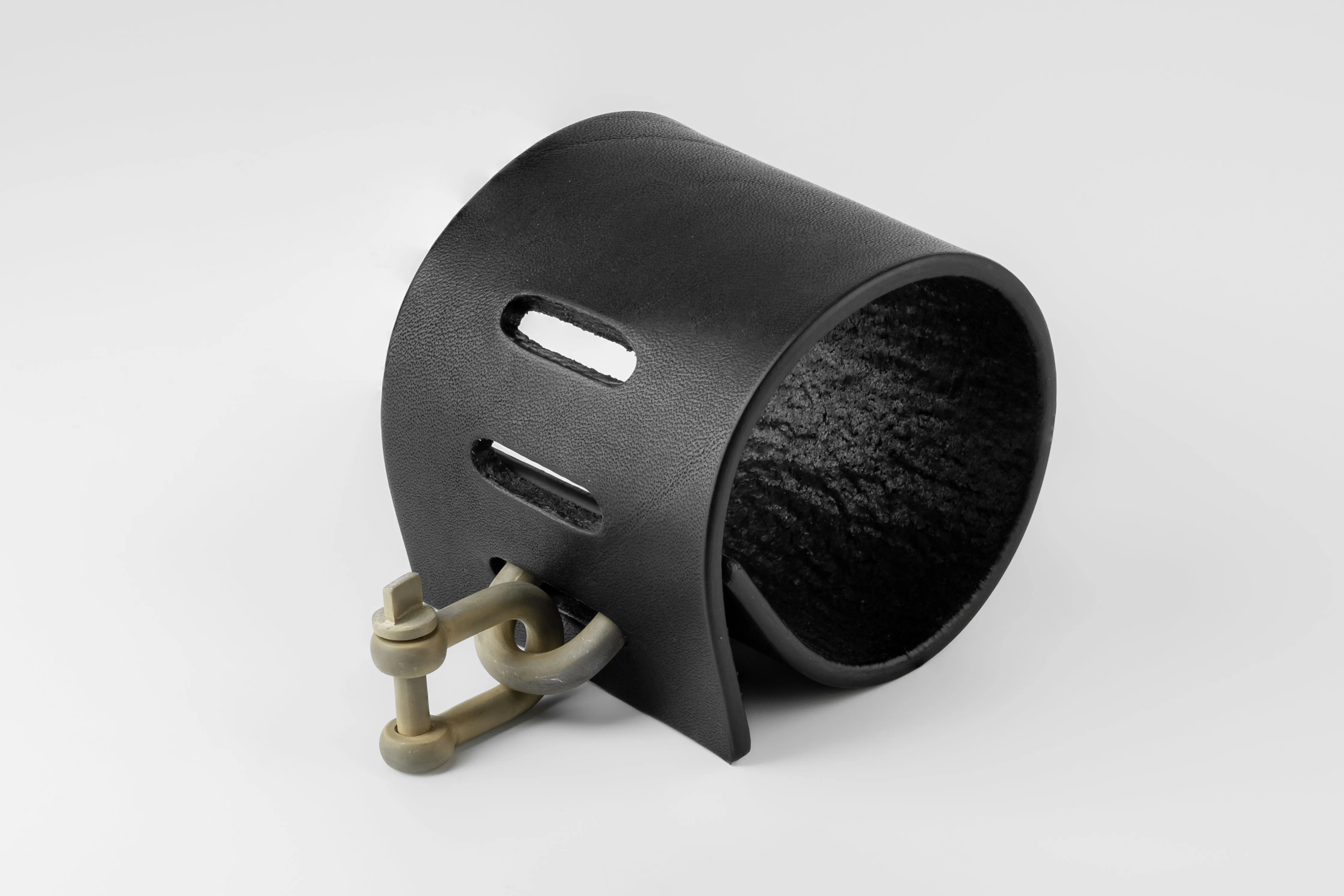 Restraint Charm Bracelet (70mm, BLK+UAS) sold by Parts of Four product image thumbnail 3